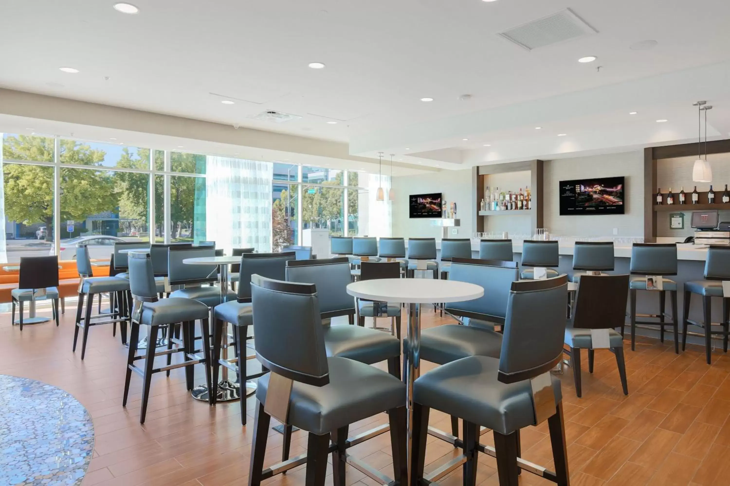 Restaurant/Places to Eat in Residence Inn by Marriott San Jose Airport