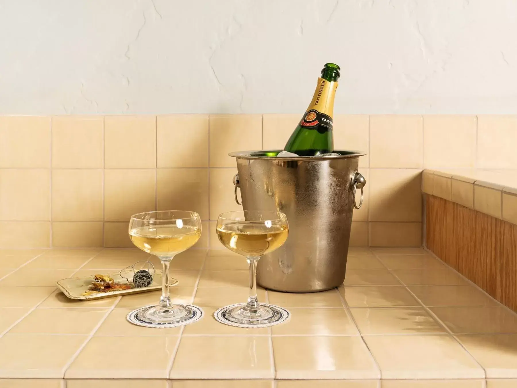 Food and drinks in Palihouse Santa Barbara Food and drinks in Palihouse Santa Barbara