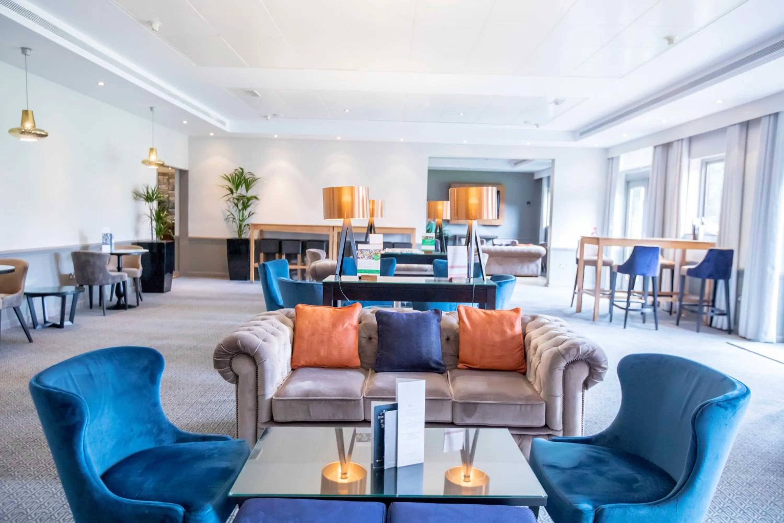 Restaurant/places to eat in Denham Grove