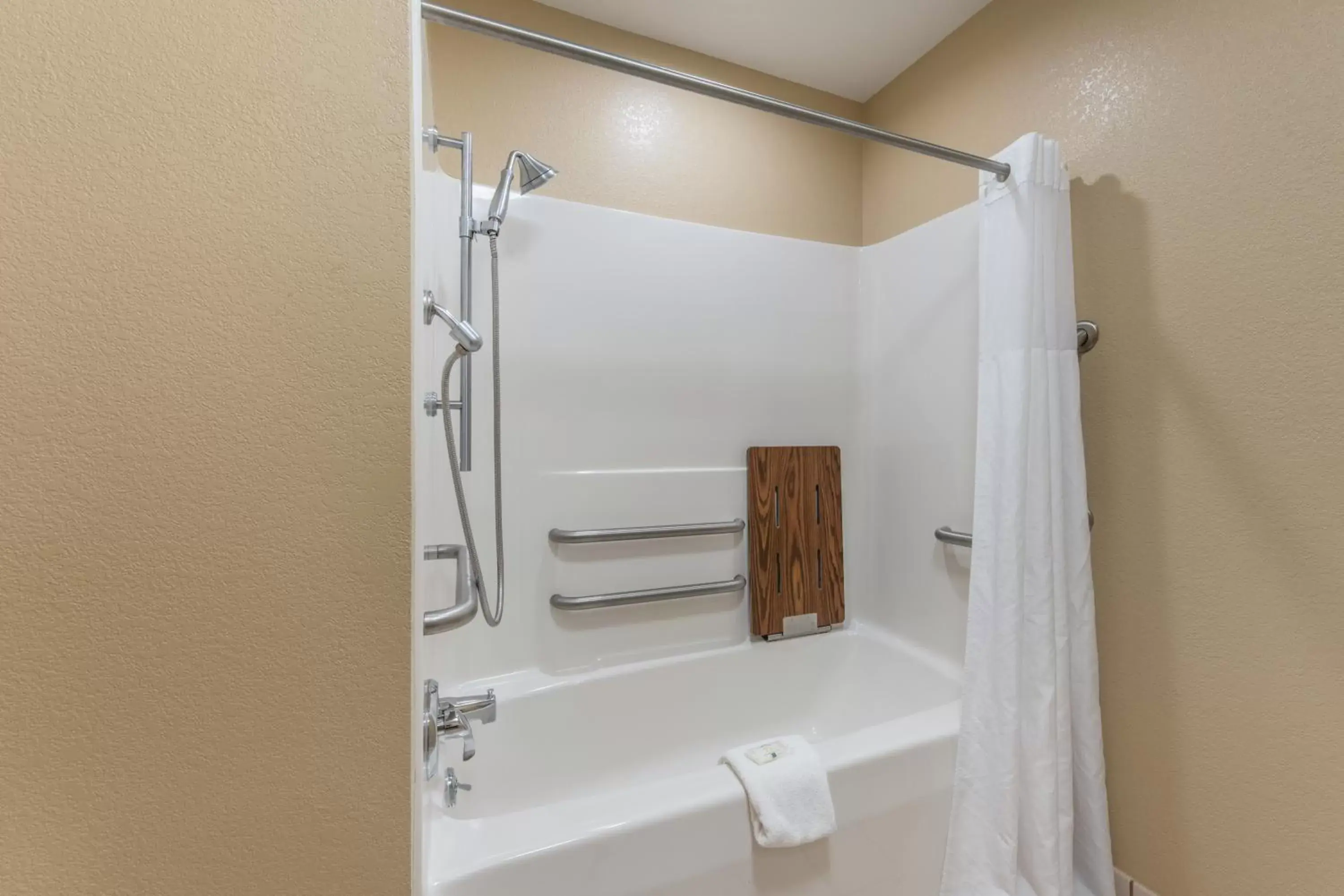 Bathroom in Quality Inn & Suites Hendersonville - Flat Rock
