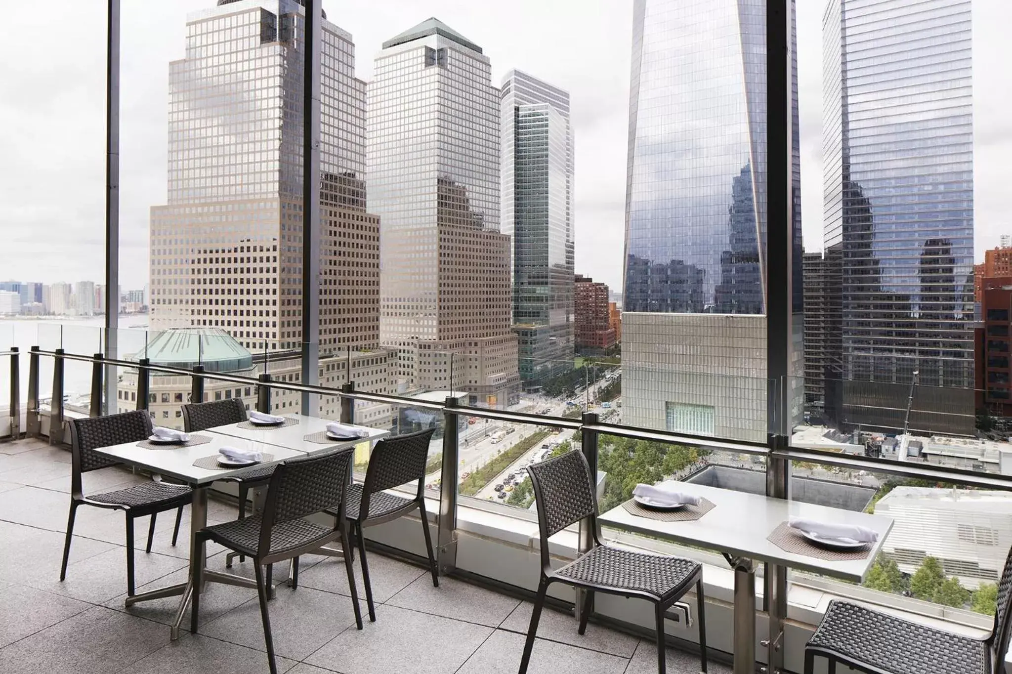 Property building, Restaurant/Places to Eat in Club Quarters Hotel World Trade Center, New York
