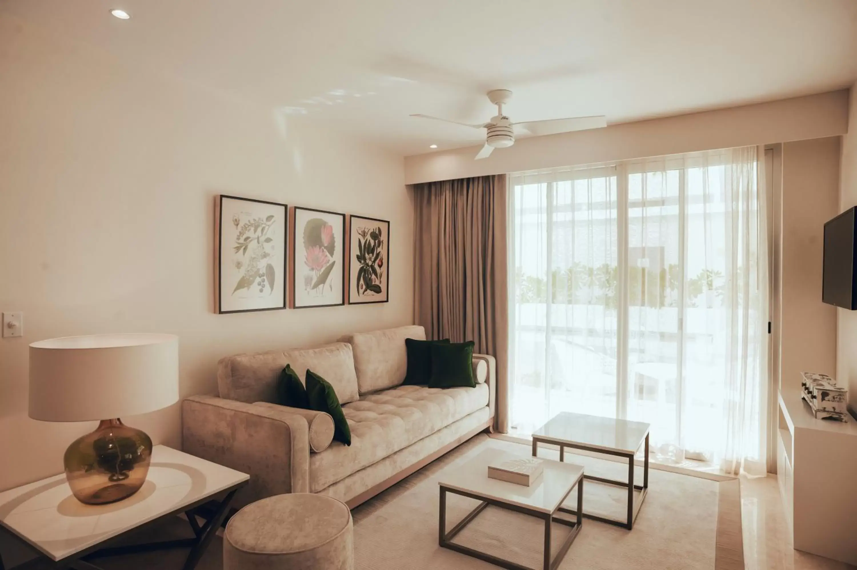 Living room, Seating Area in Antera Hotel & Residences