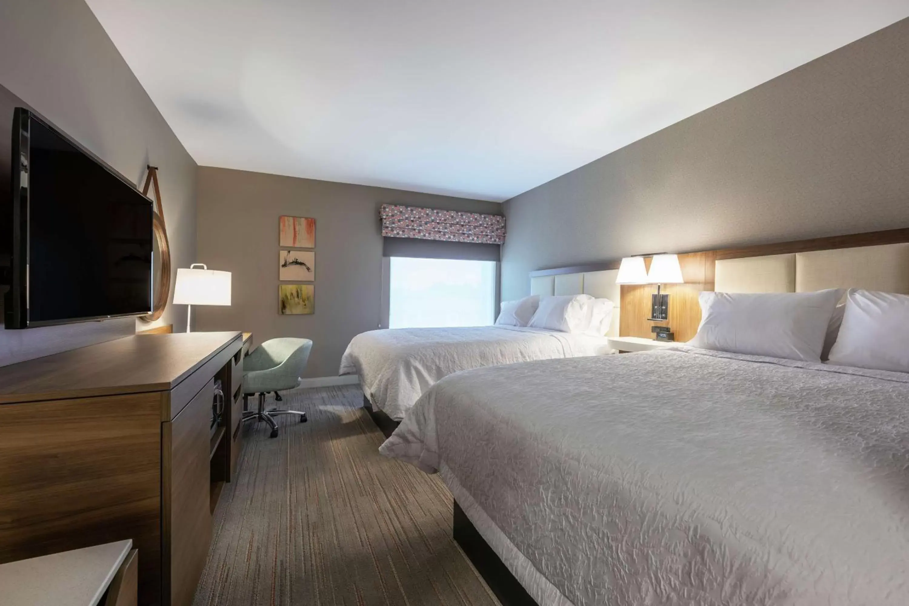 Bedroom, Bed in Hampton Inn & Suites Charlottetown