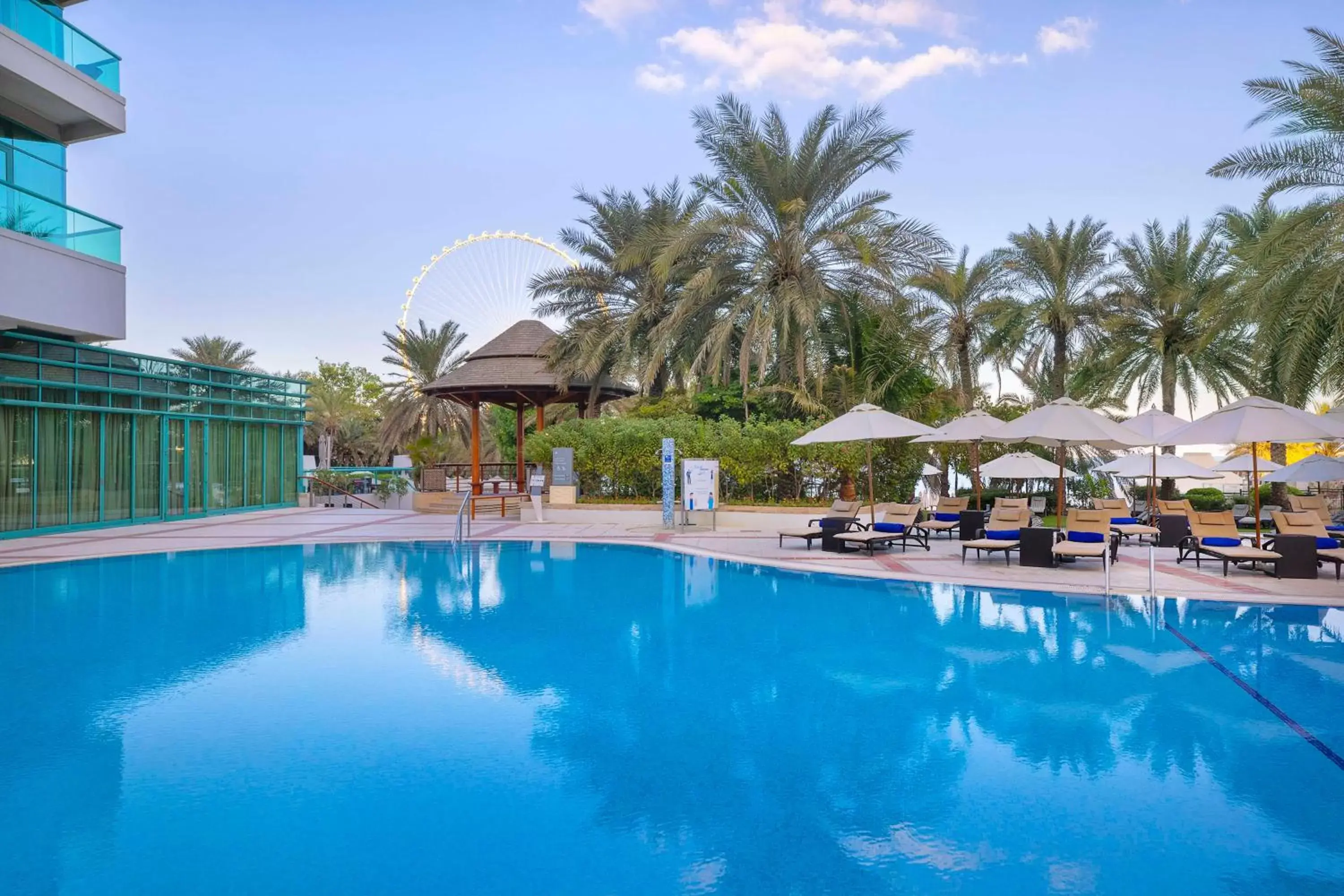 Pool view, Swimming Pool in Hilton Dubai Jumeirah