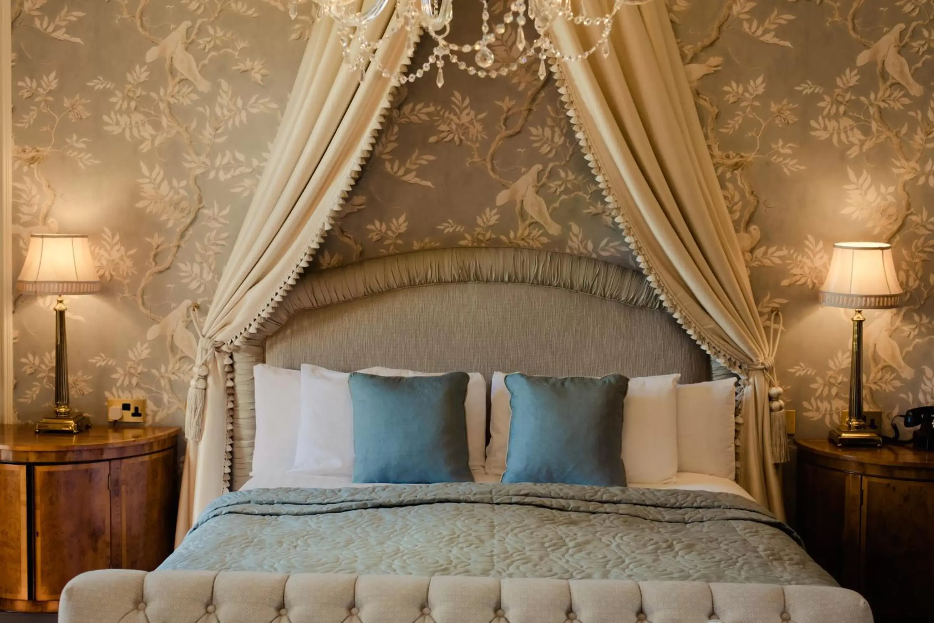 Bed in Cahernane House Hotel