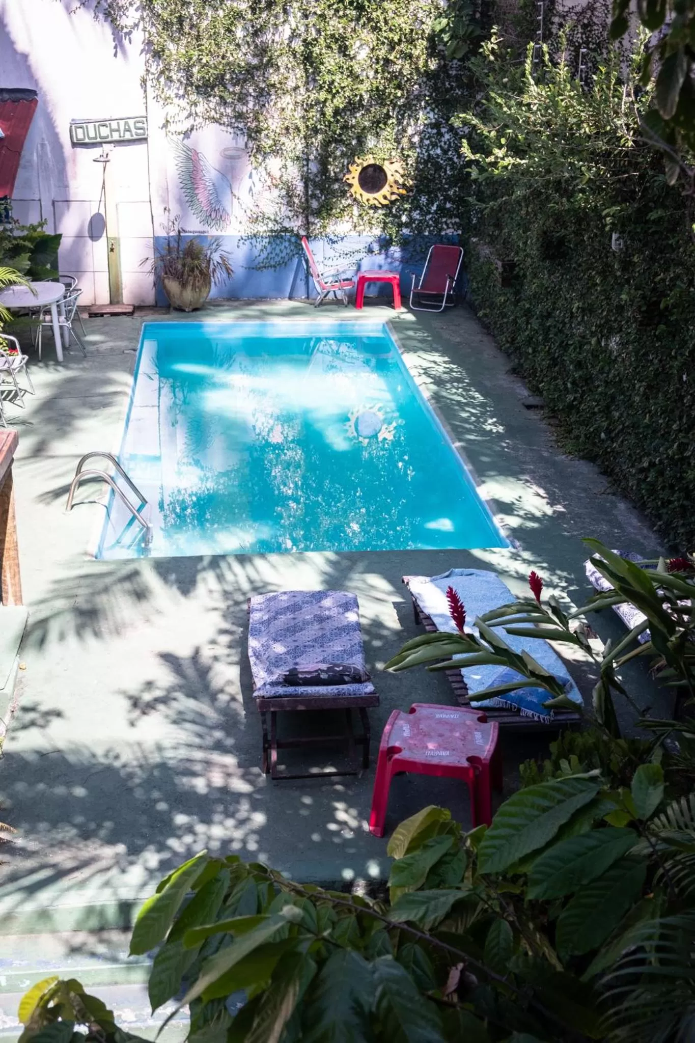 Swimming pool in Hospedagem La Bilbaina