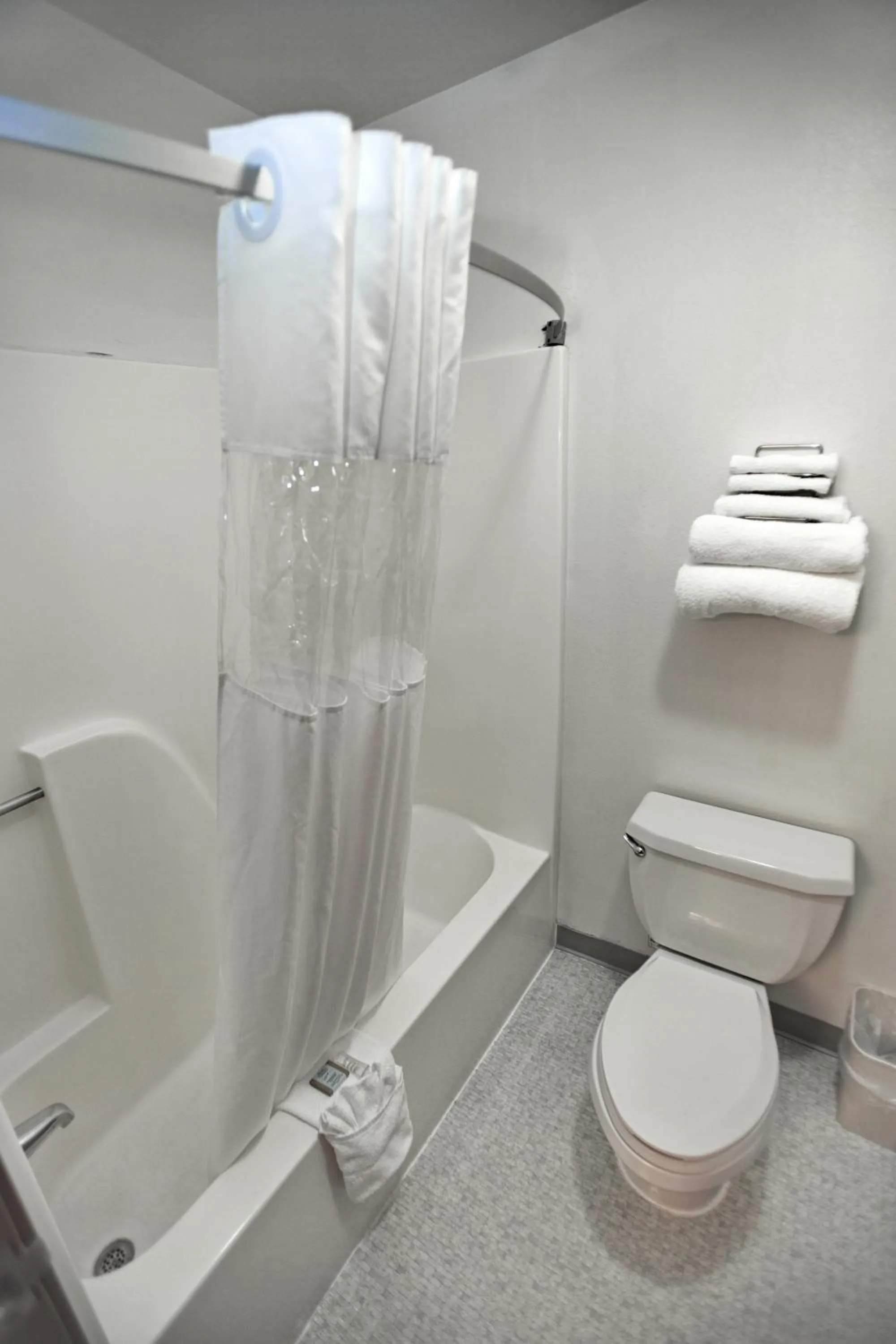 Bathroom in Travelodge by Wyndham Elko NV