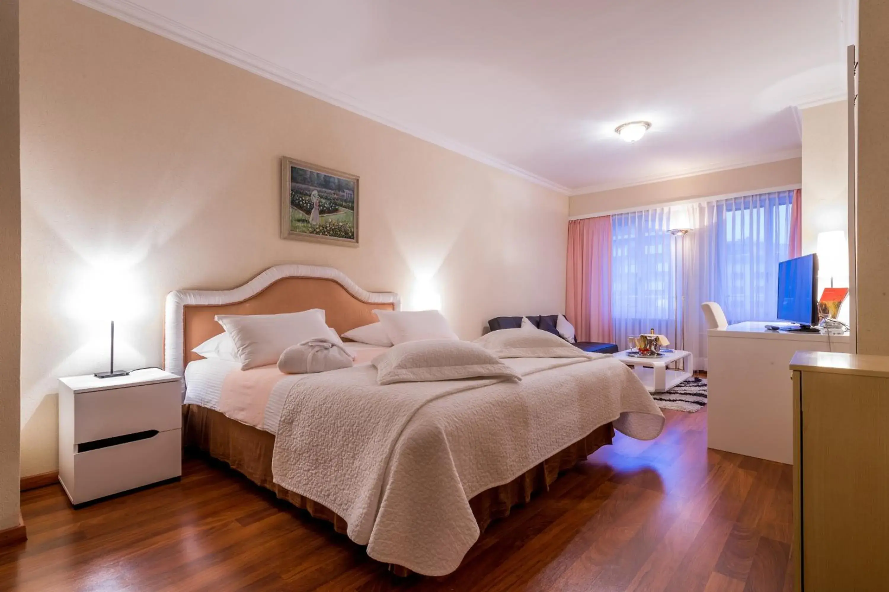 Bed in Hotel Century Bed in Hotel Century