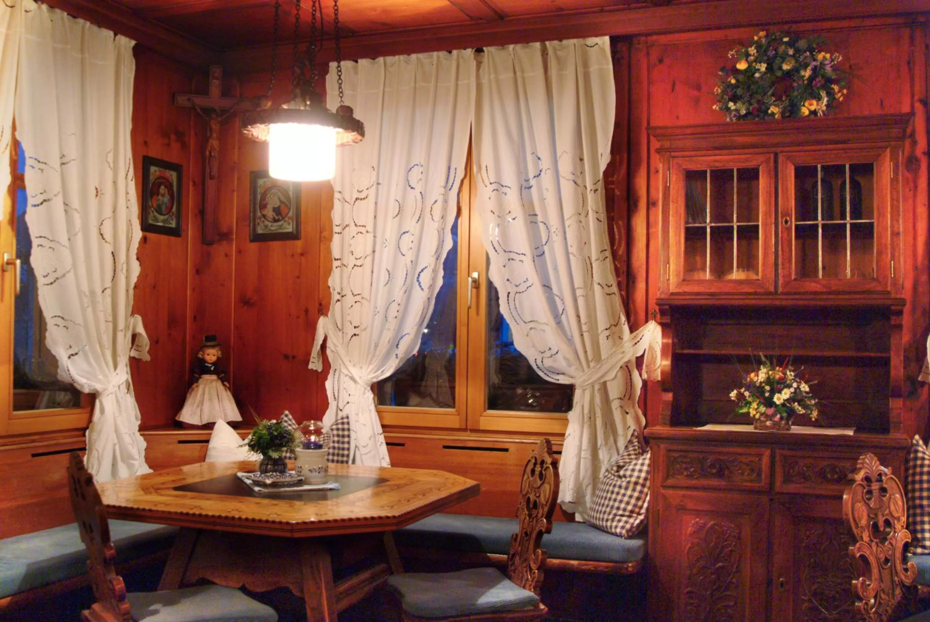 Restaurant/places to eat in Sporthotel Sonne