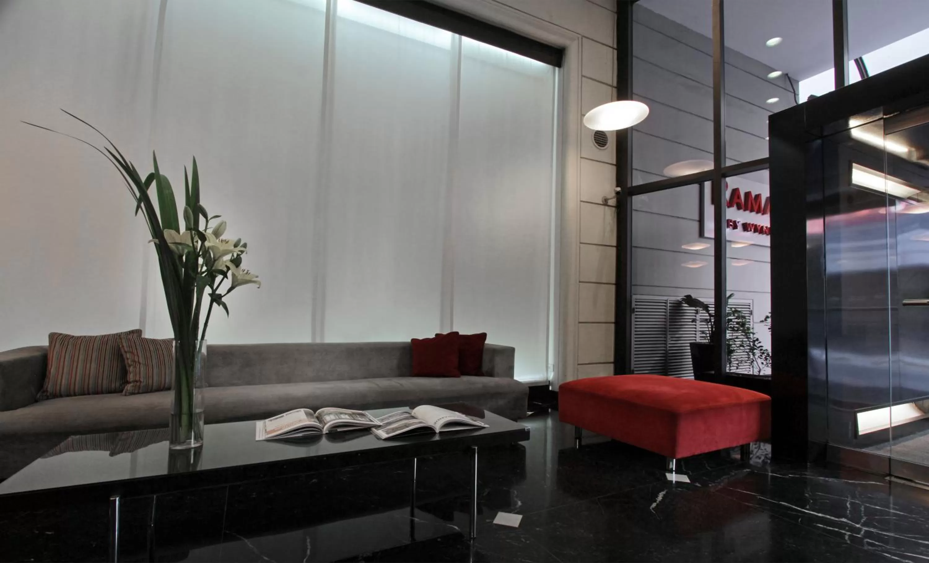 Lobby or reception in Ramada by Wyndham Buenos Aires Centro