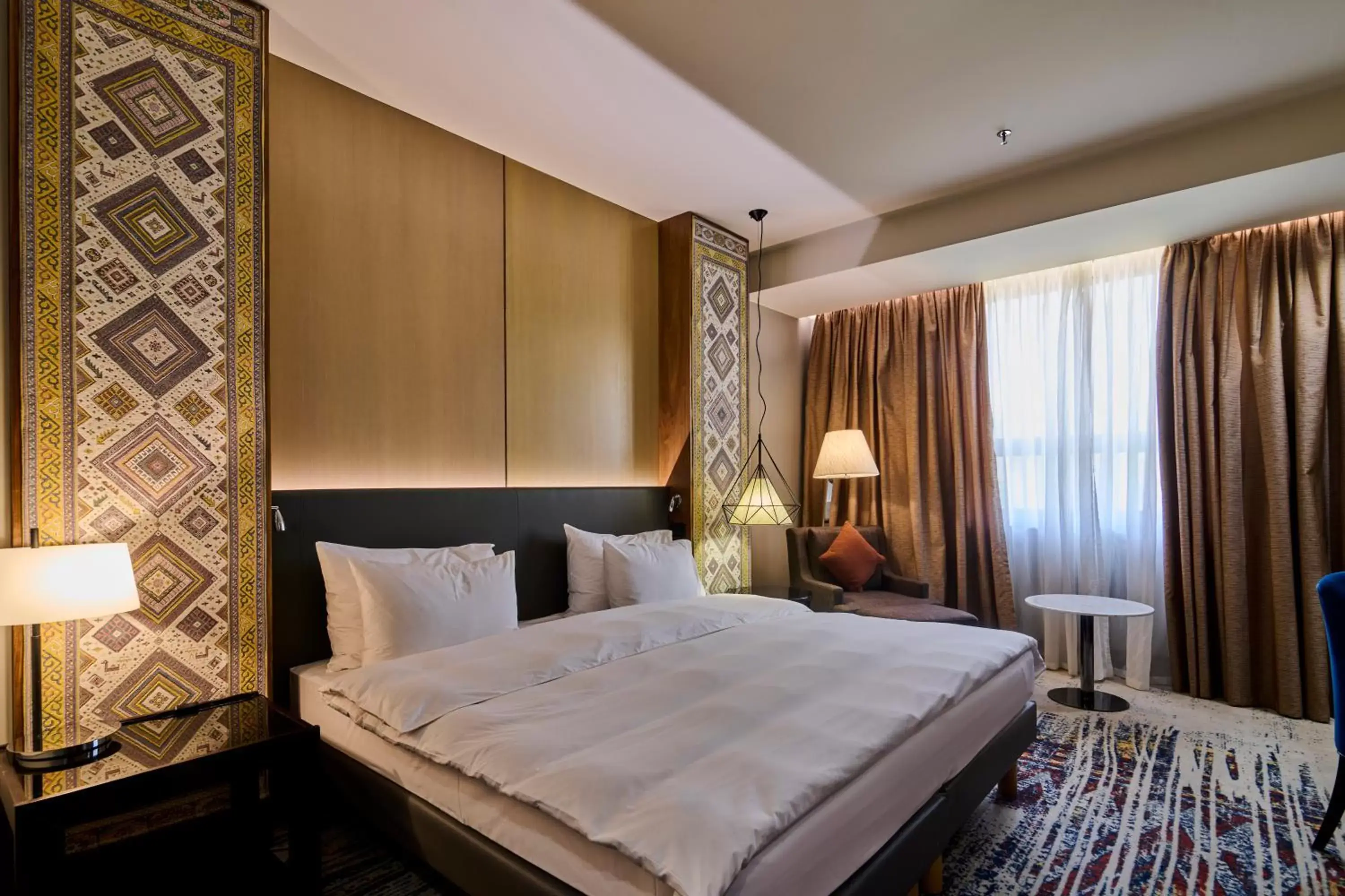Property building, Bed in Radisson BLU Hotel Yerevan