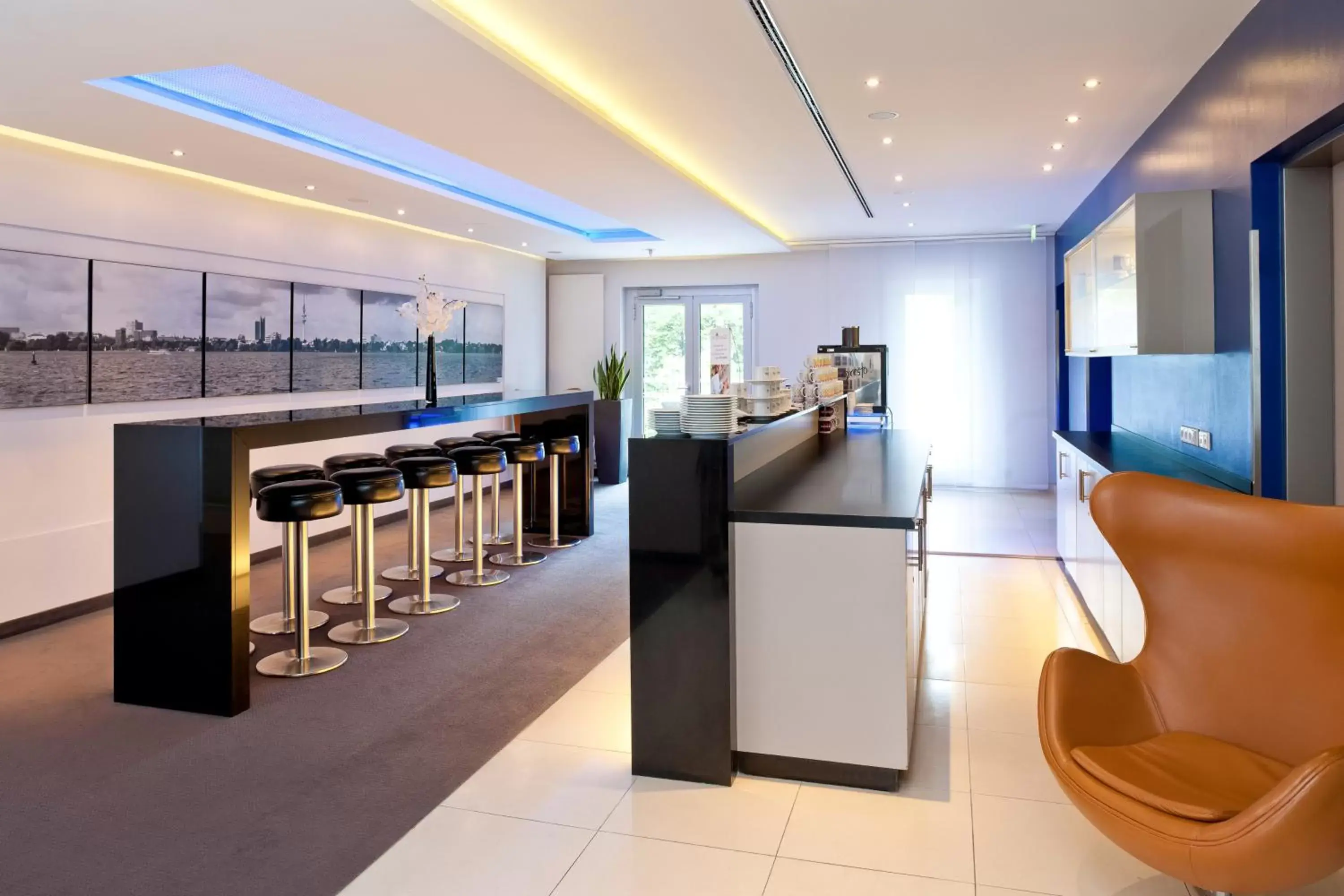 Meeting/conference room, Lounge/Bar in Mercure Hotel Hamburg Mitte