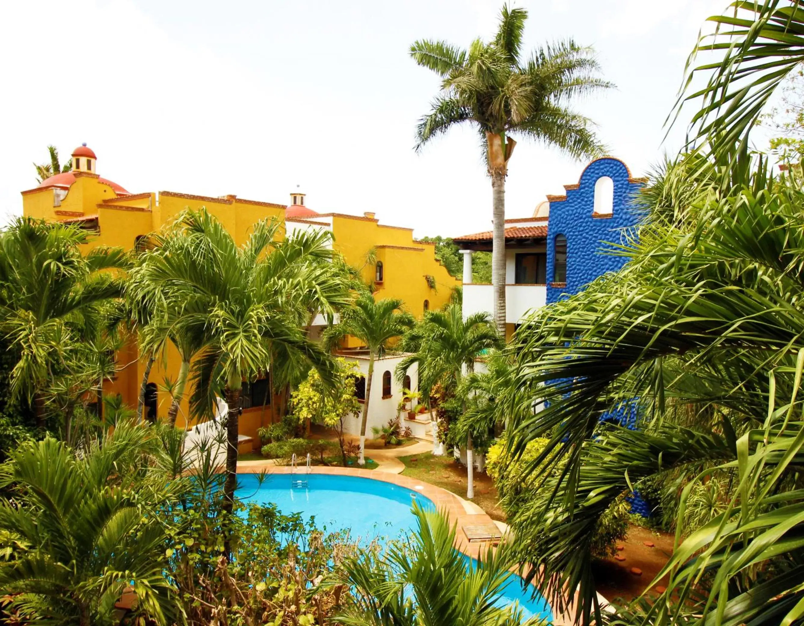 Facade/entrance, Swimming Pool in Maya Vacanze Playa Alegria