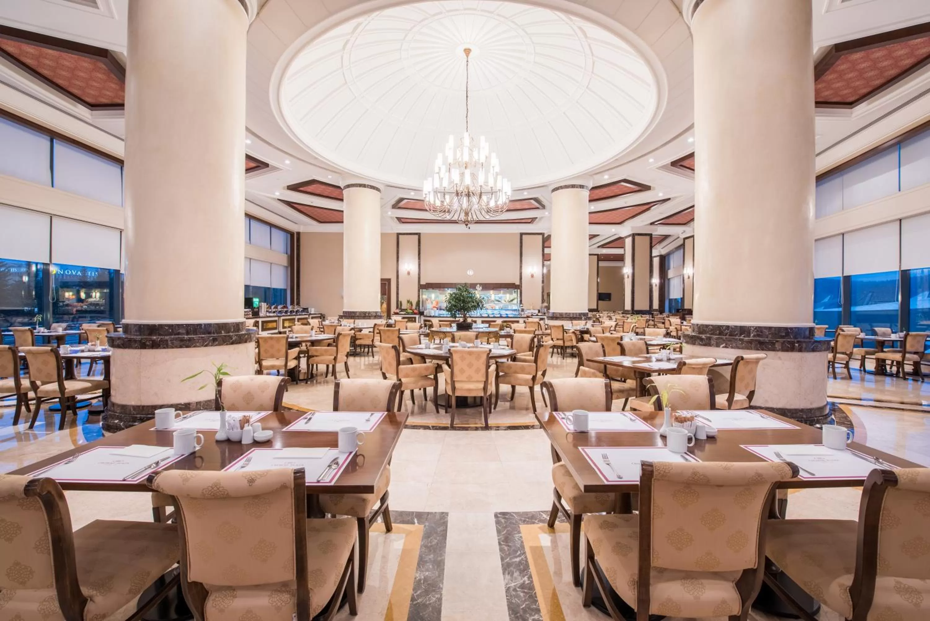 Restaurant/places to eat in Crowne Plaza Istanbul Asia by IHG
