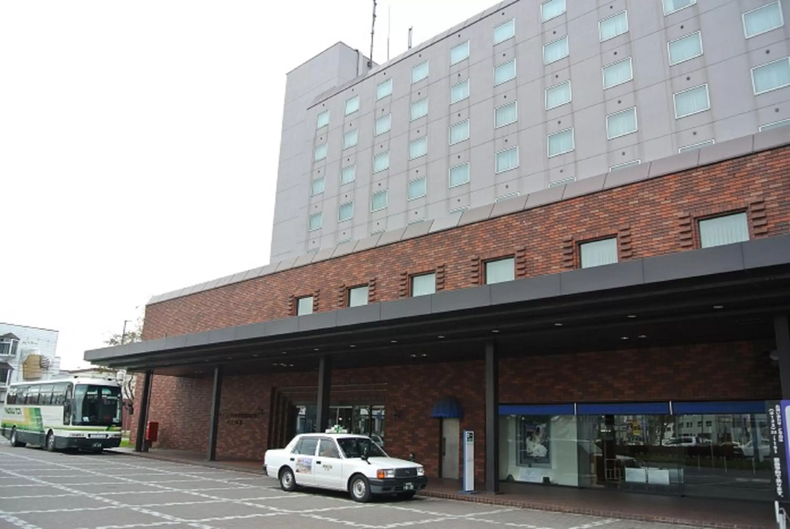 Facade/entrance in Hotel Grand Terrace Chitose