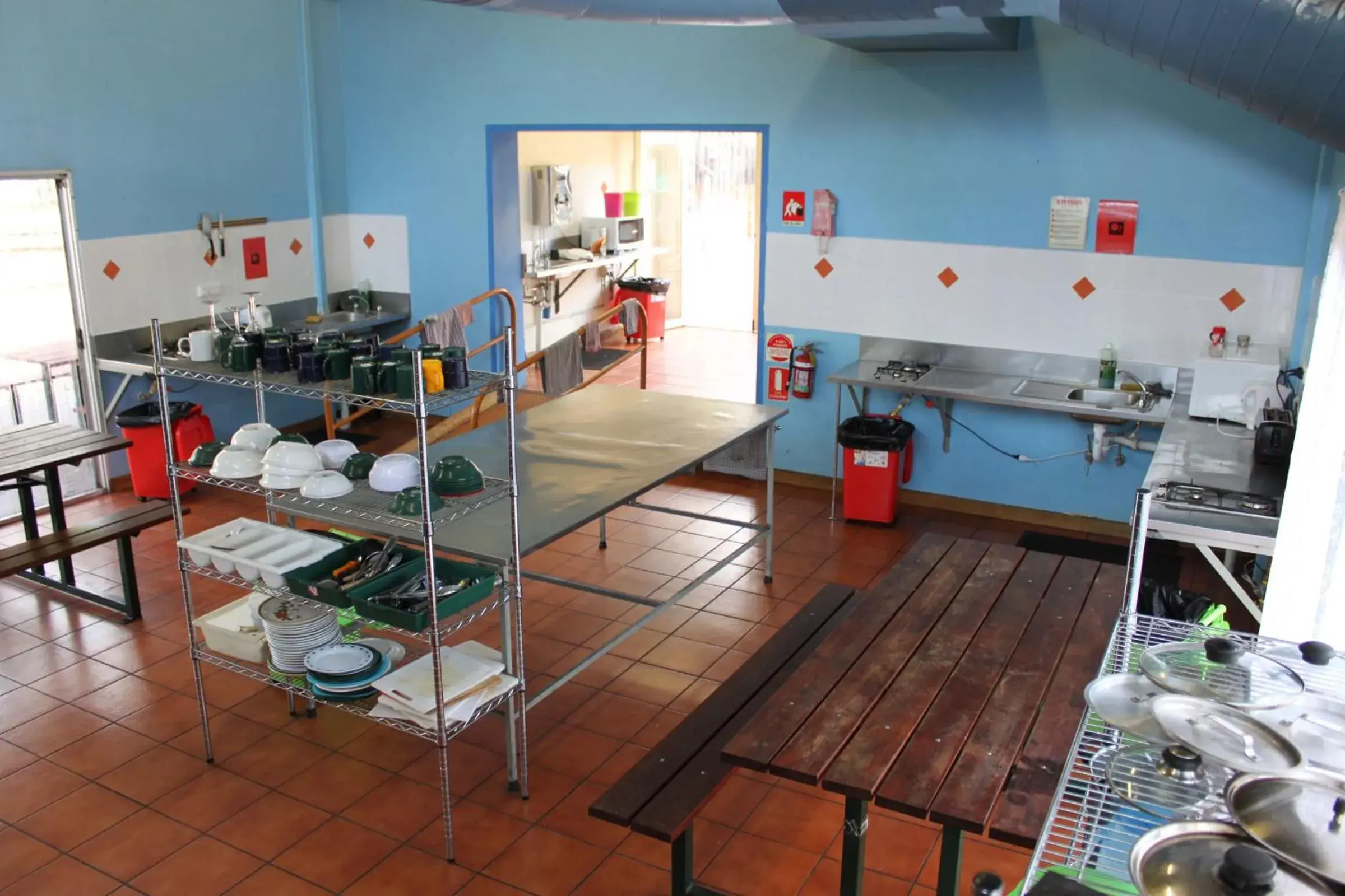 Kitchen or kitchenette, Kitchen/Kitchenette in Alice Springs YHA