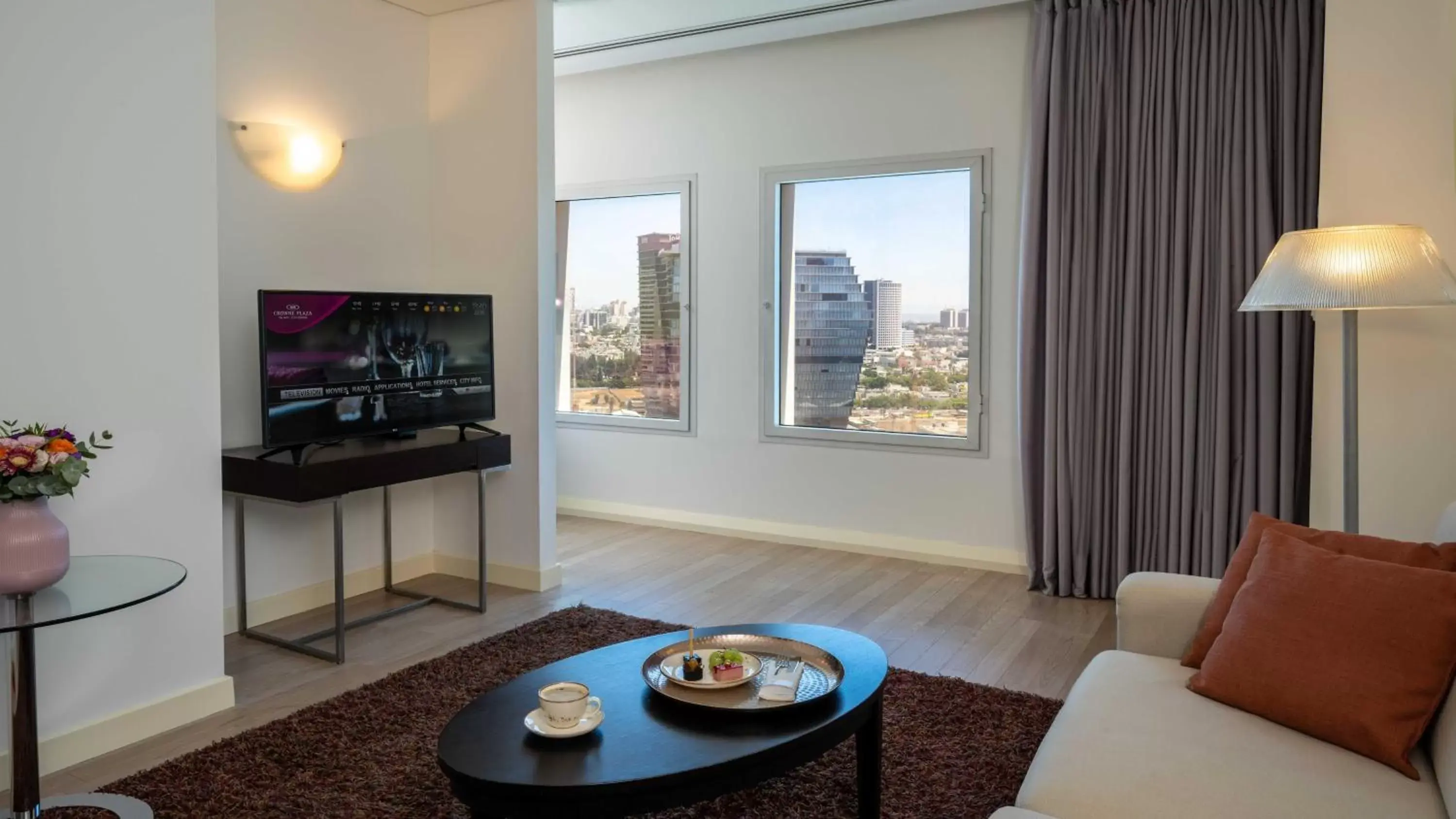 Living room, Seating Area in Crowne Plaza Tel Aviv City Center, an IHG Hotel