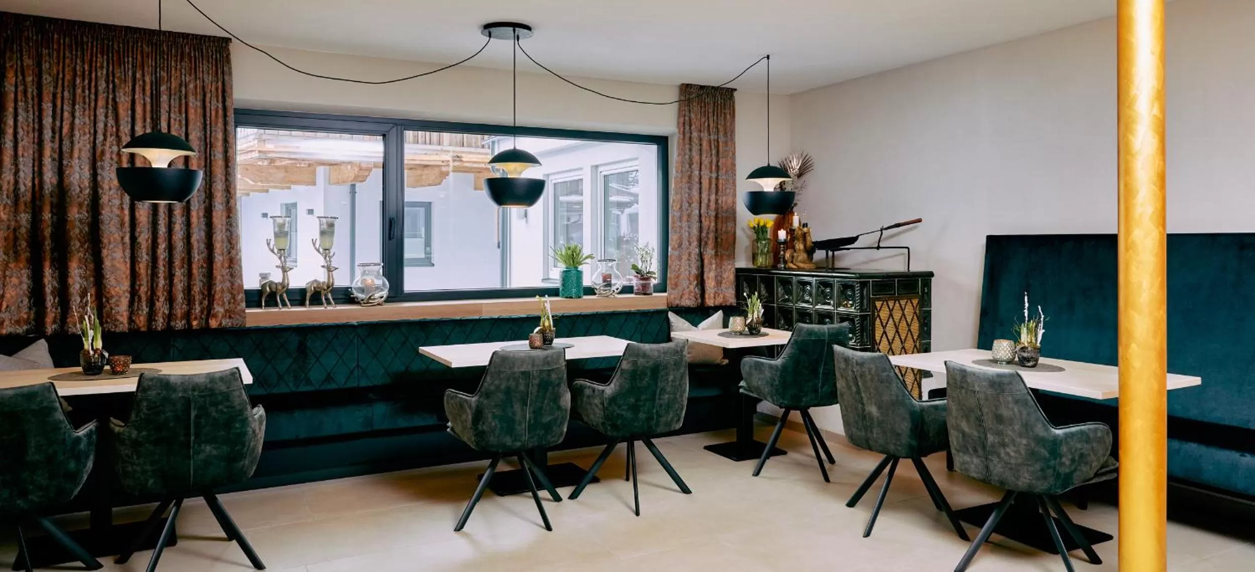 Restaurant/places to eat in Home suite home