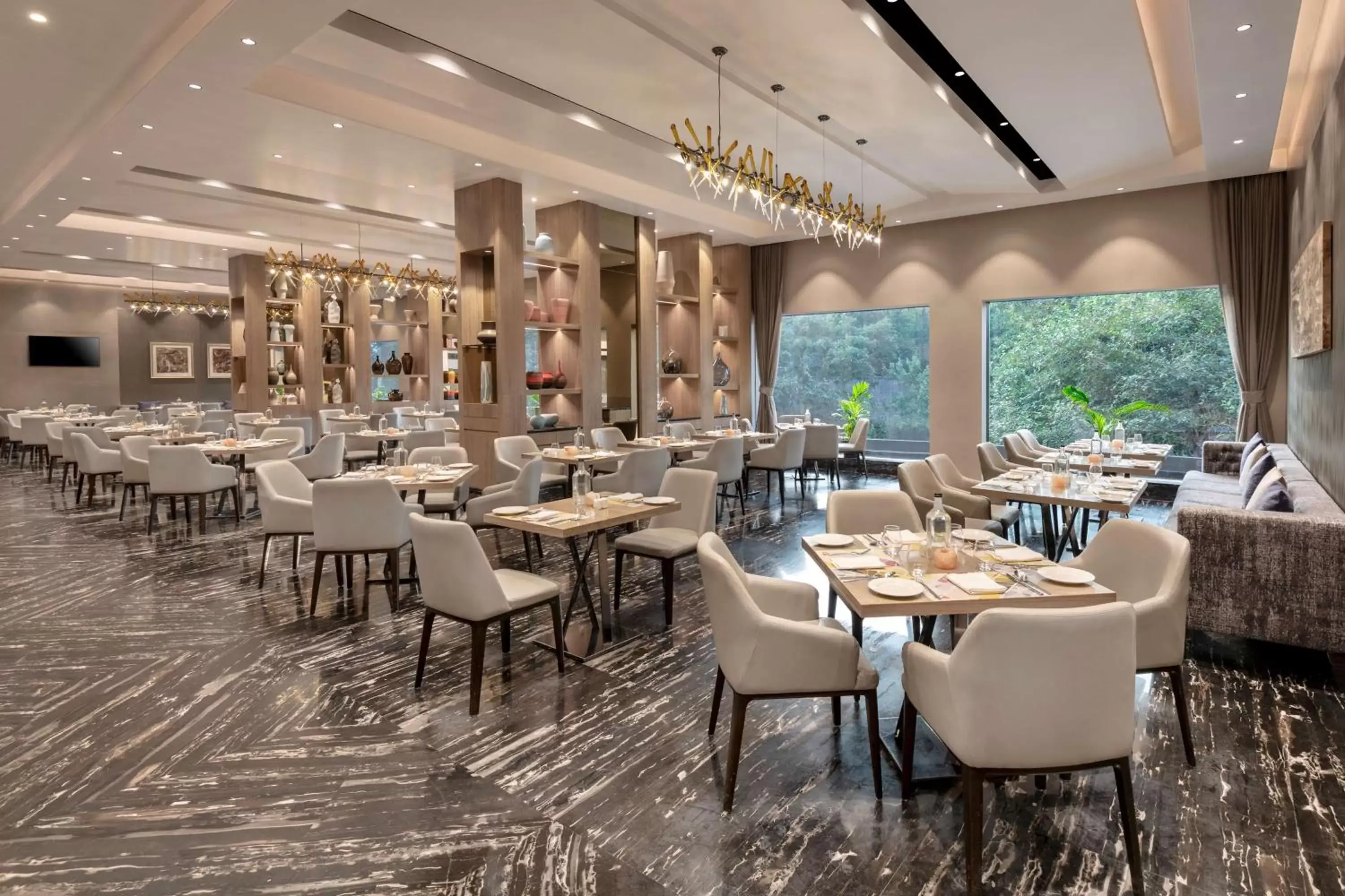 Restaurant/places to eat in Radisson Mumbai Andheri MIDC Restaurant/places to eat in Radisson Mumbai Andheri MIDC