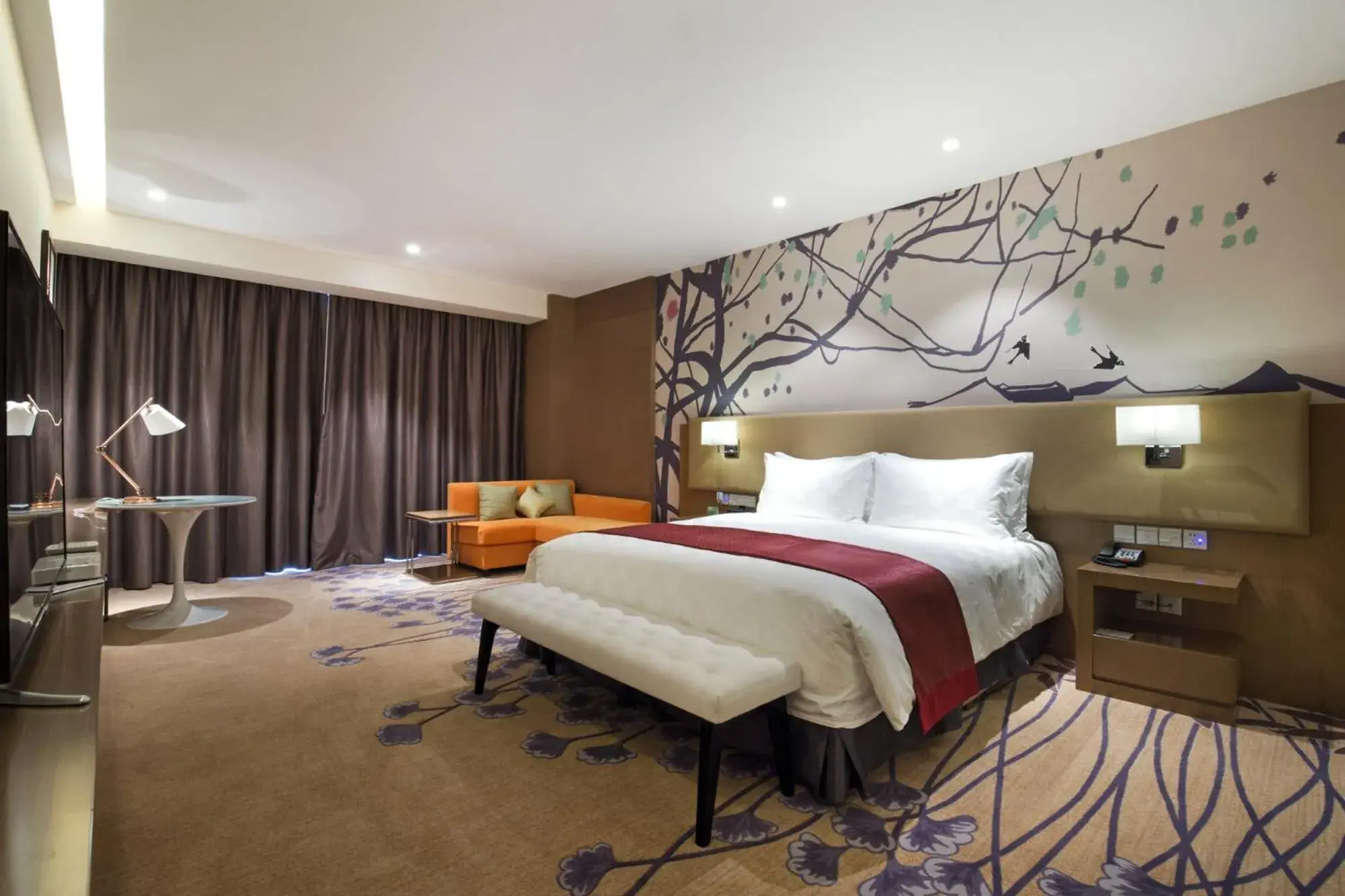 Bed in Holiday Inn Chengdu High-Tech Center by IHG Bed in Holiday Inn Chengdu High-Tech Center by IHG