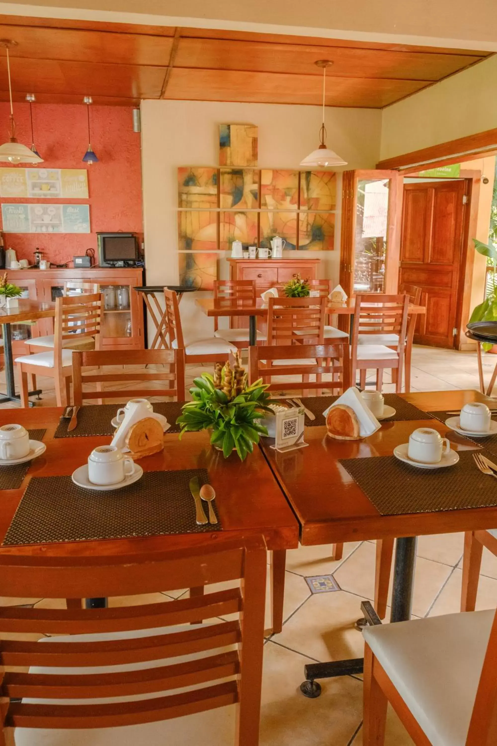 Restaurant/places to eat in Argovia Finca Resort