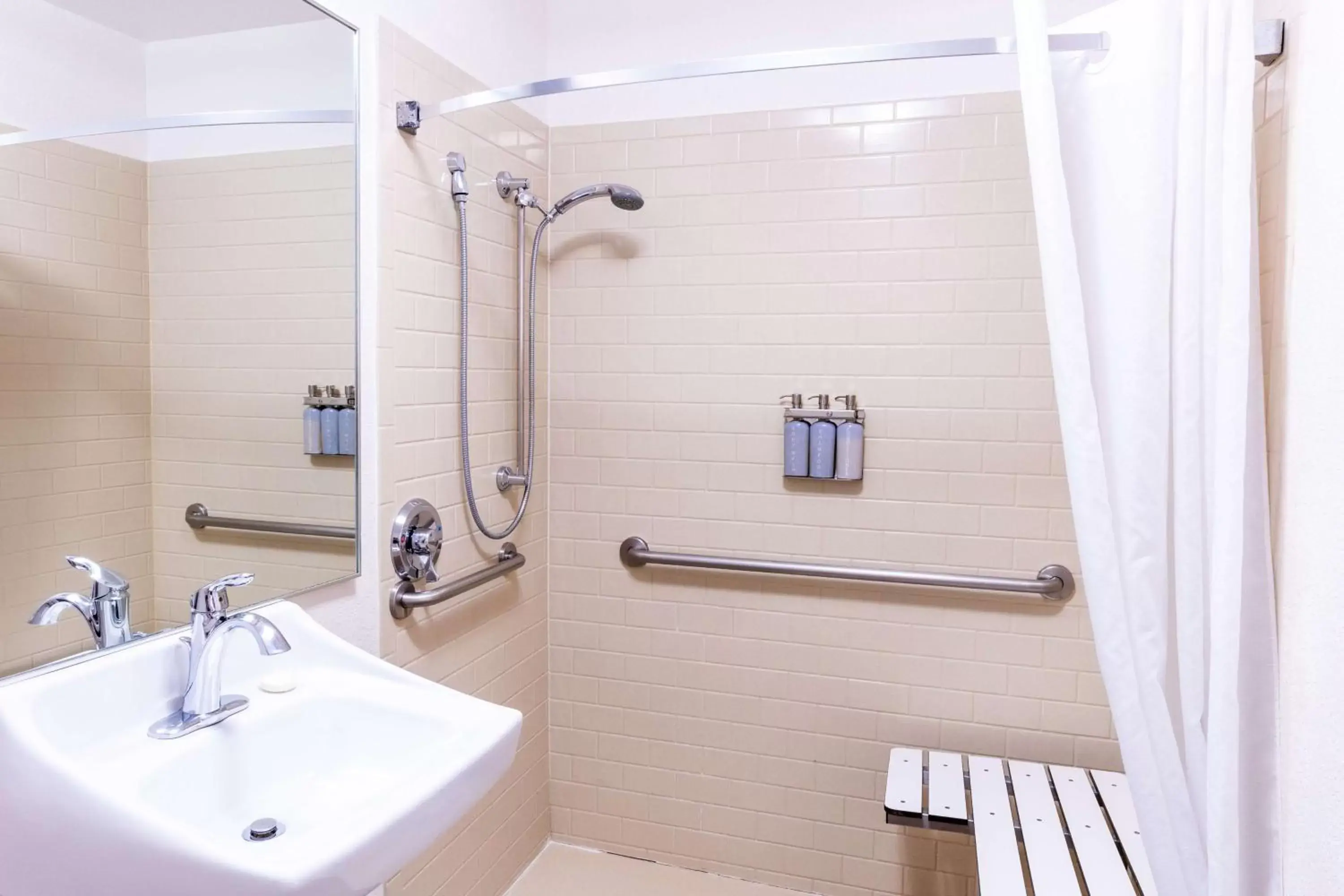 Bathroom in Sonesta Simply Suites Irvine East Foothill