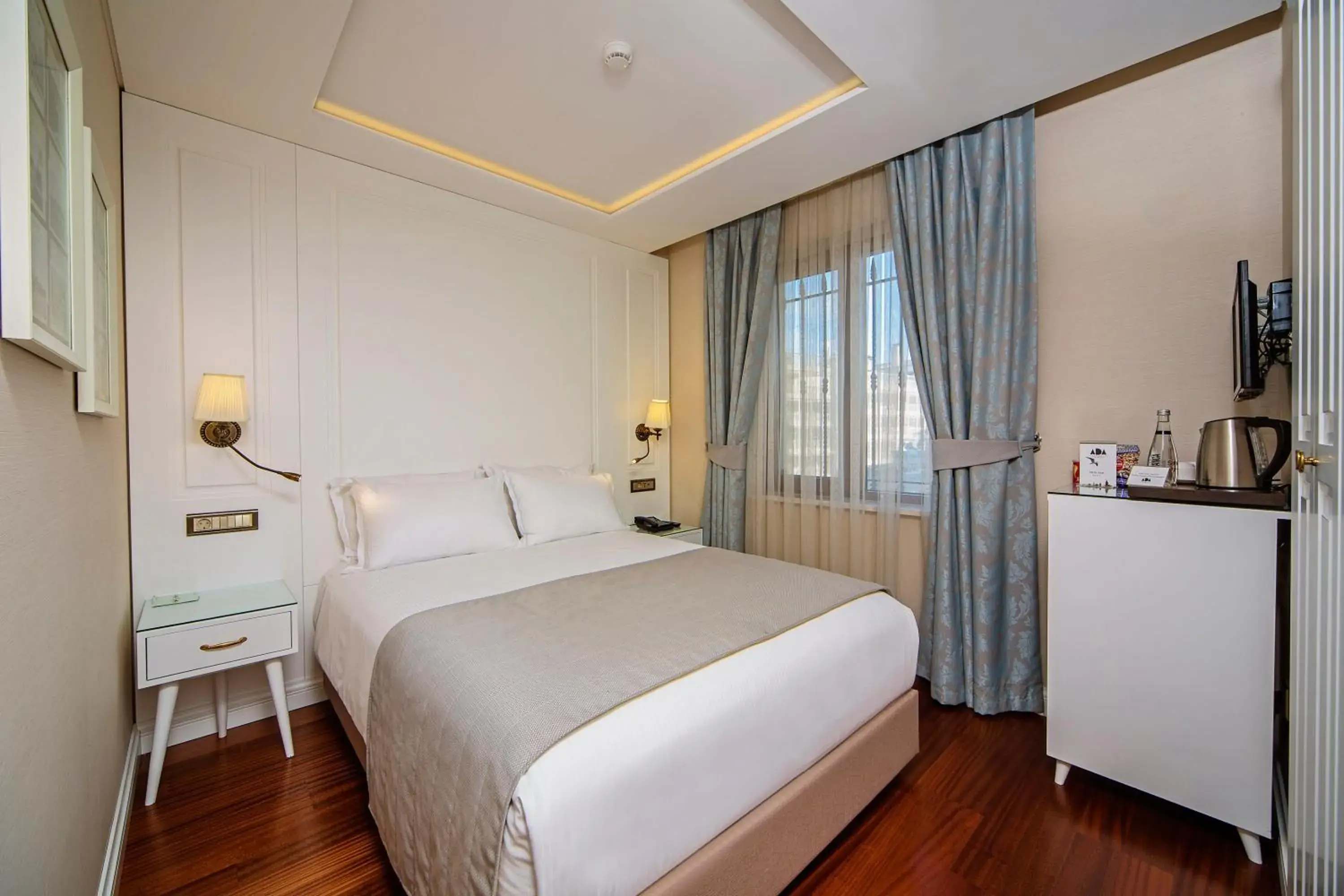 TV and multimedia, Bed in Ada Karakoy Hotel