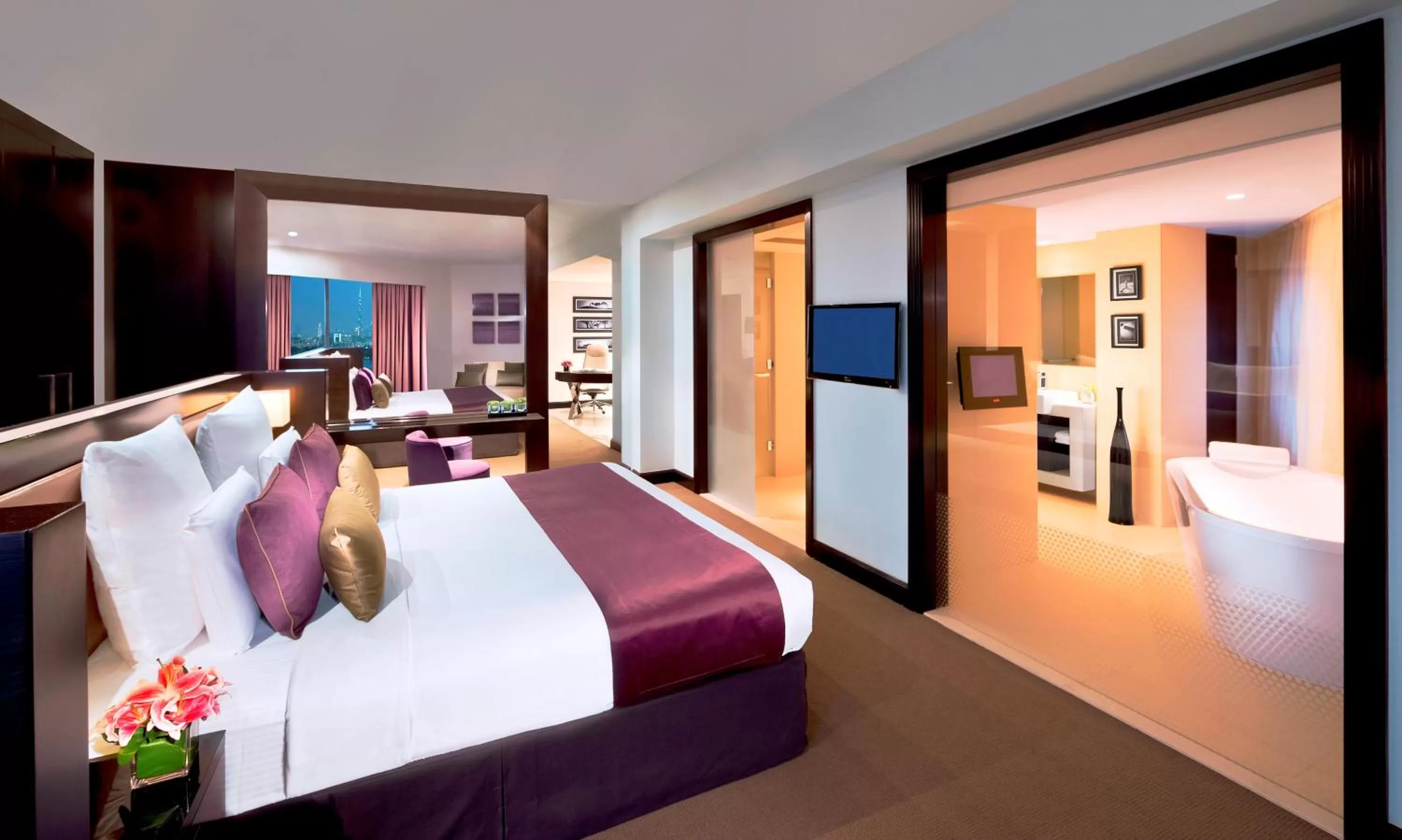 Toilet, Bed in Pullman Dubai Creek City Centre