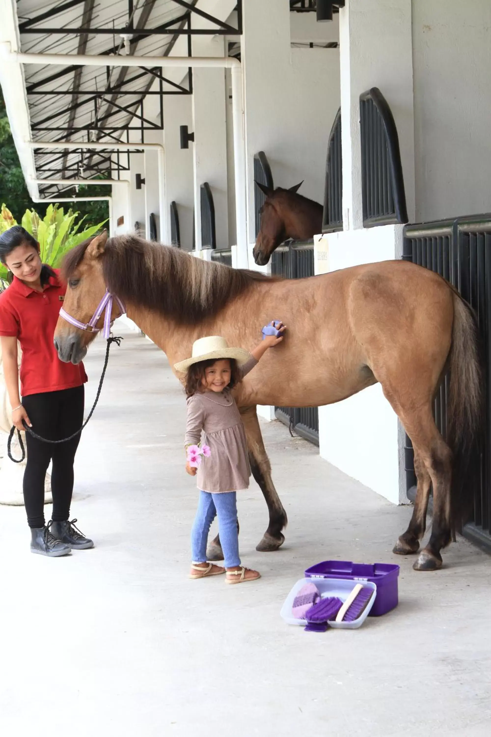 Horse-riding in Kandaya Resort