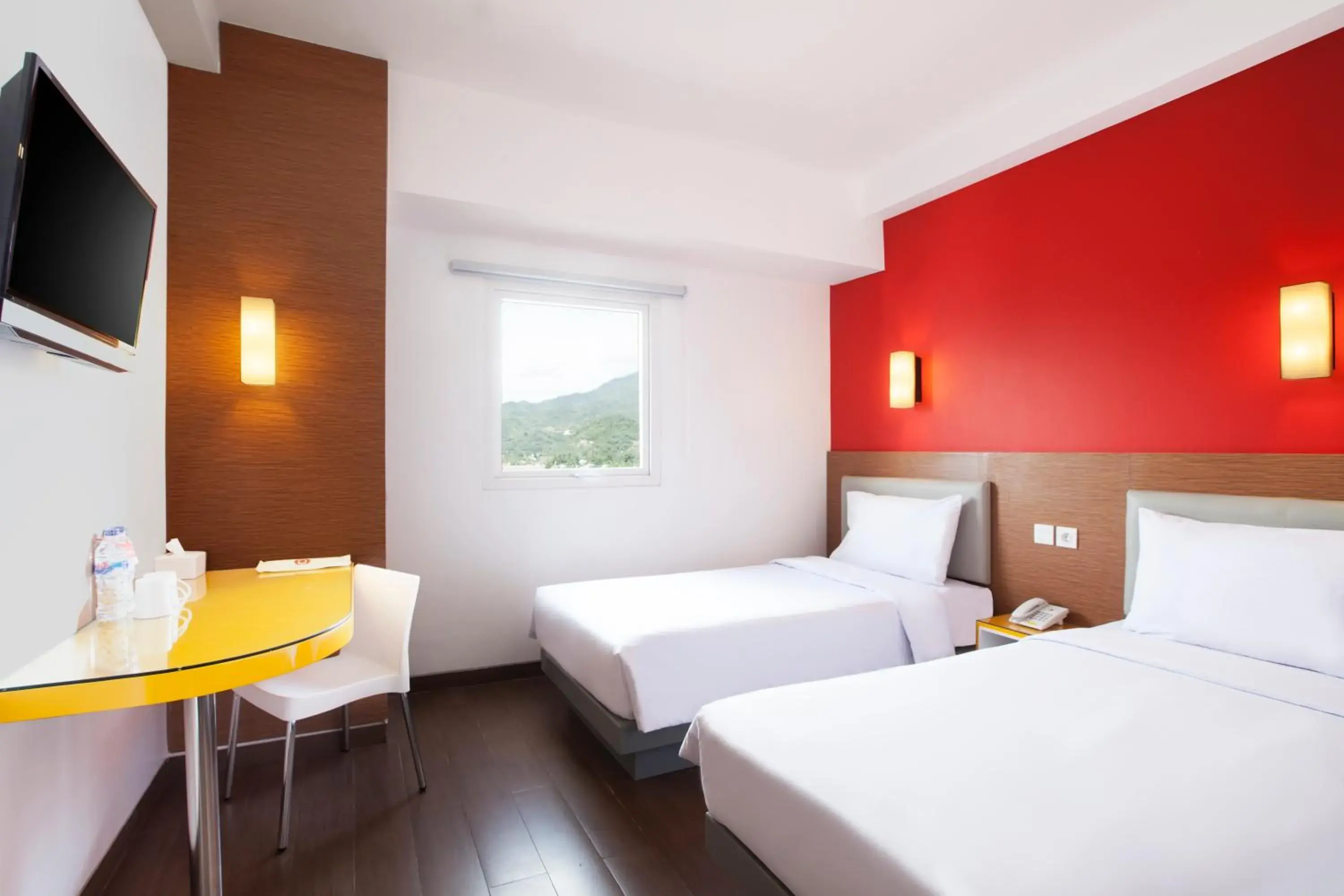 Bedroom, Bed in Amaris Hotel Gorontalo