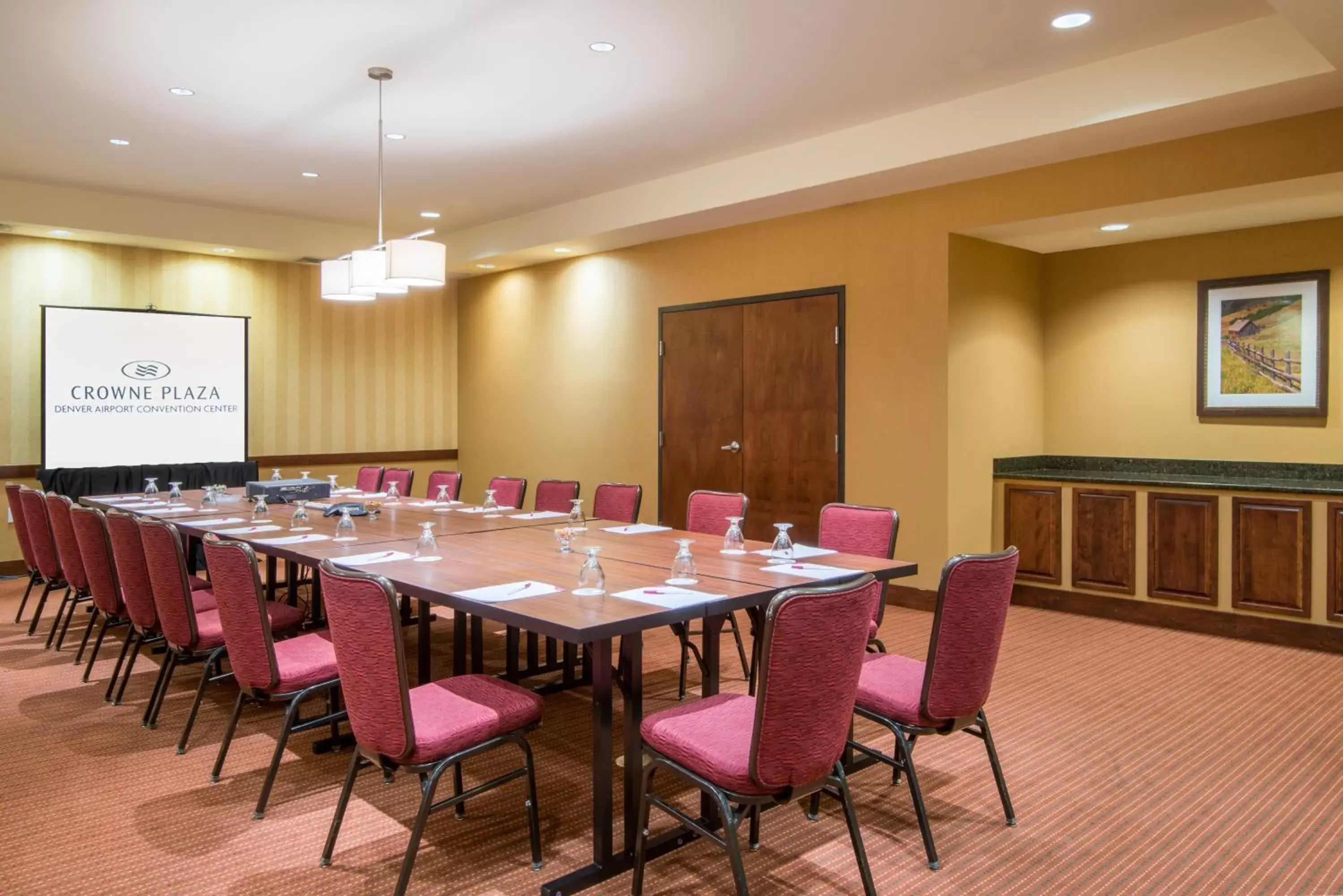 Meeting/conference room in Crowne Plaza Denver International Airport, an IHG Hotel