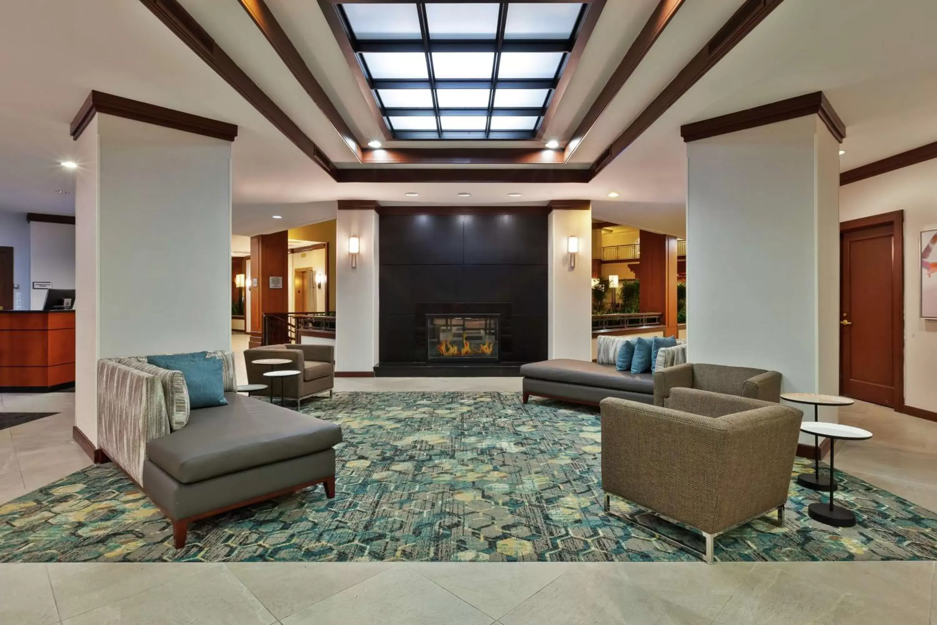 Lobby or reception, Lobby/Reception in Embassy Suites by Hilton Auburn Hills