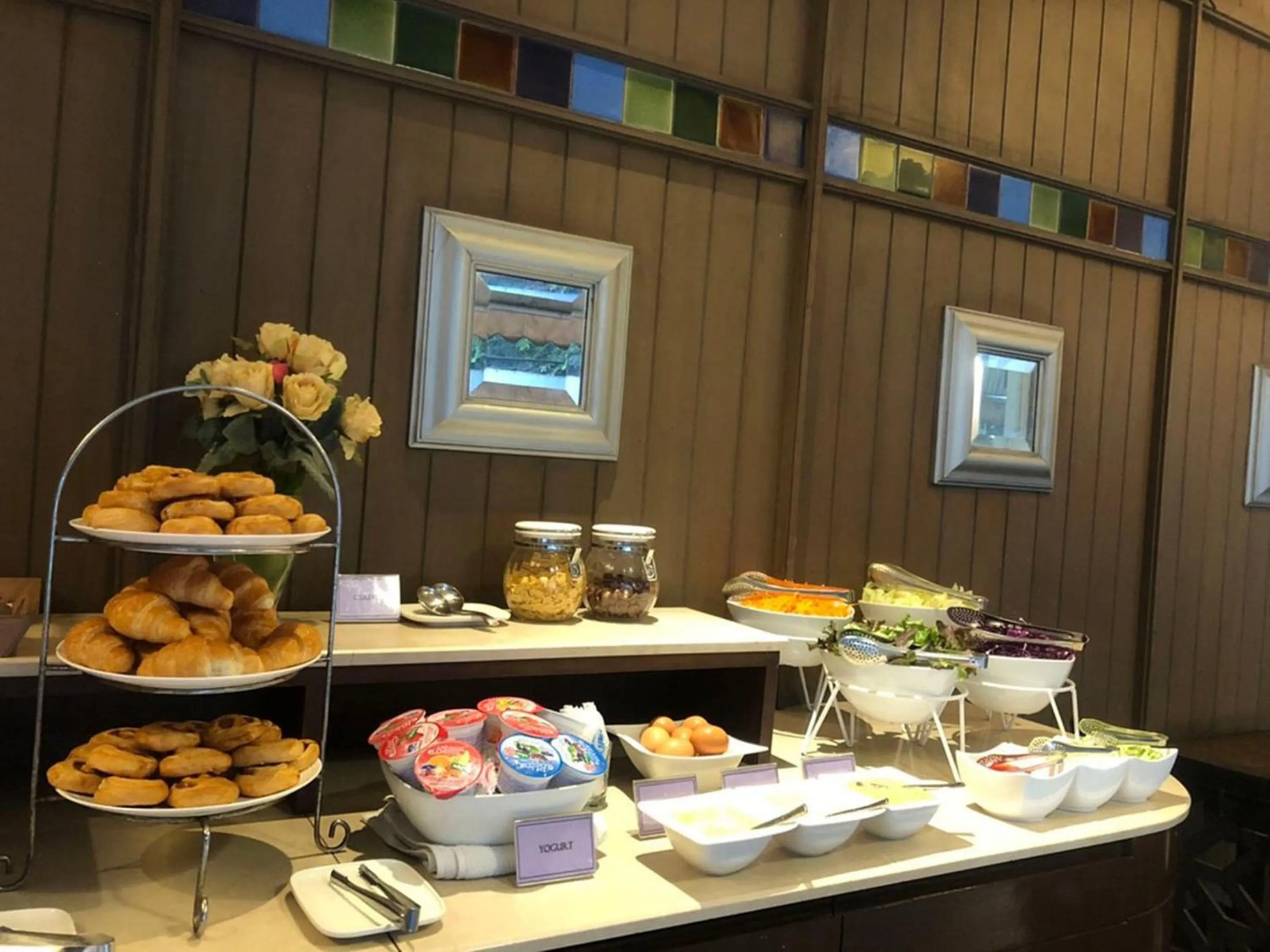 City view in Sawasdee Hotel @ Sukhumvit Soi 8