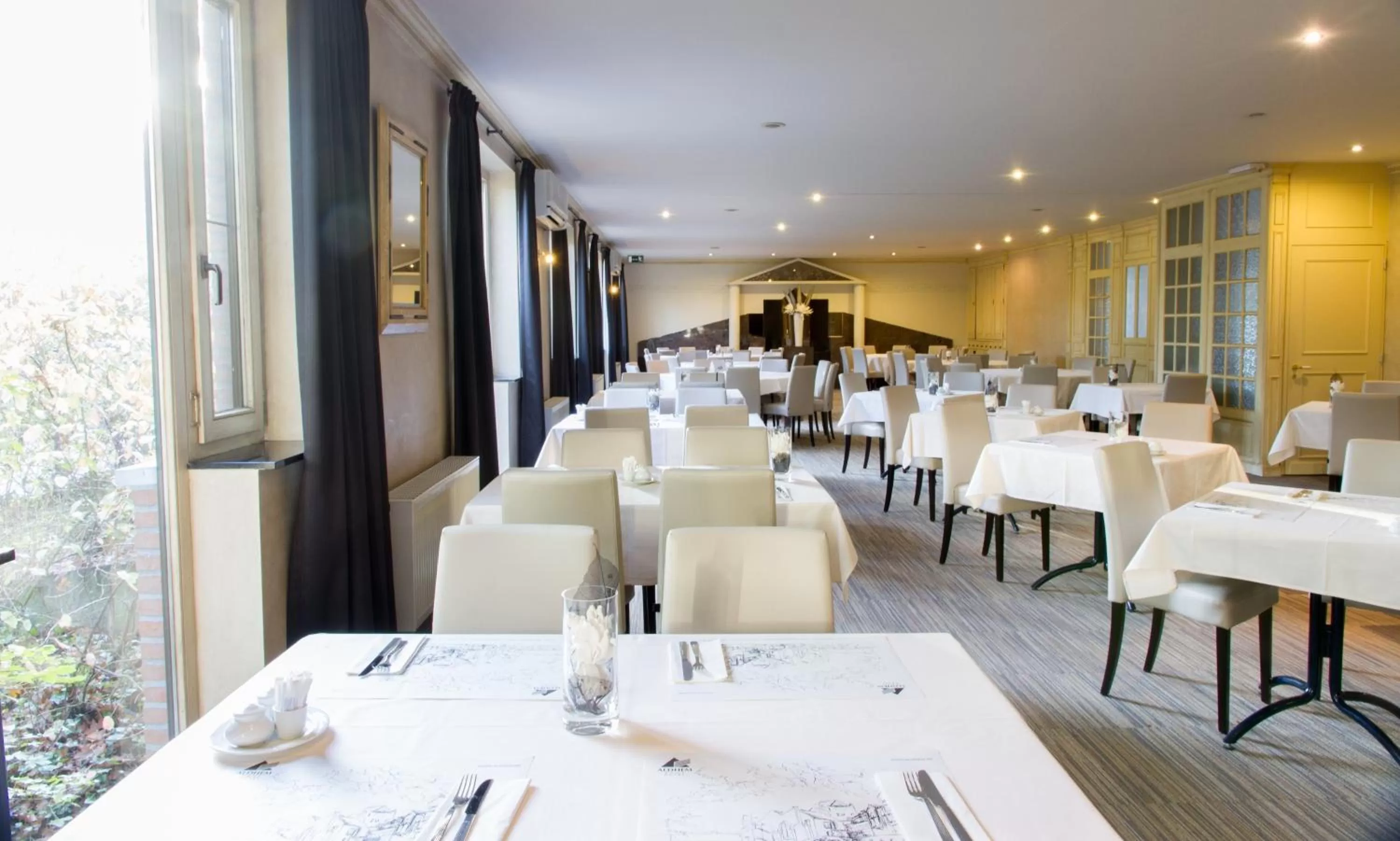 Restaurant/places to eat in Best Western Plus Aldhem Hotel