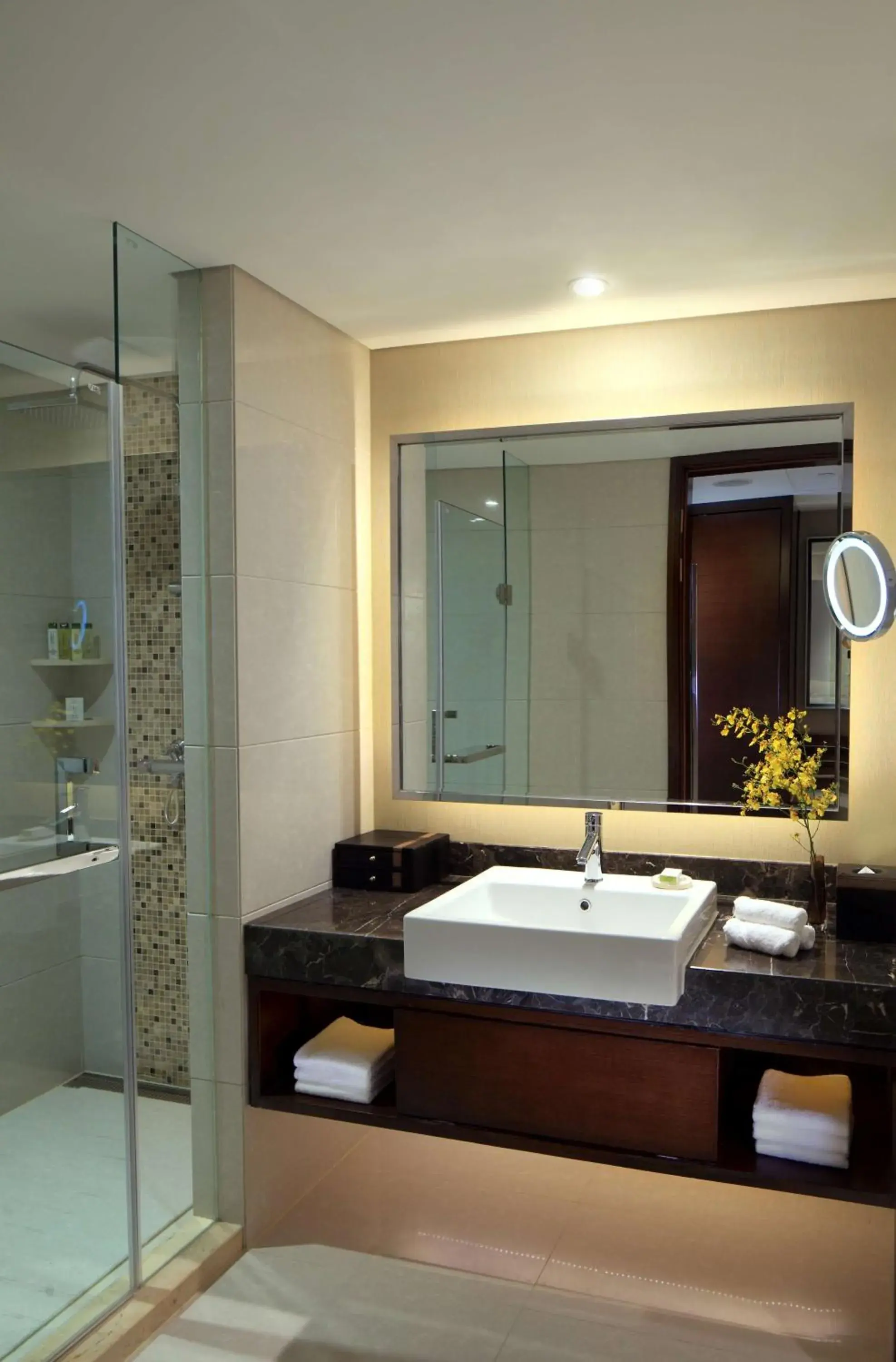 Bathroom in DoubleTree By Hilton Chongqing North