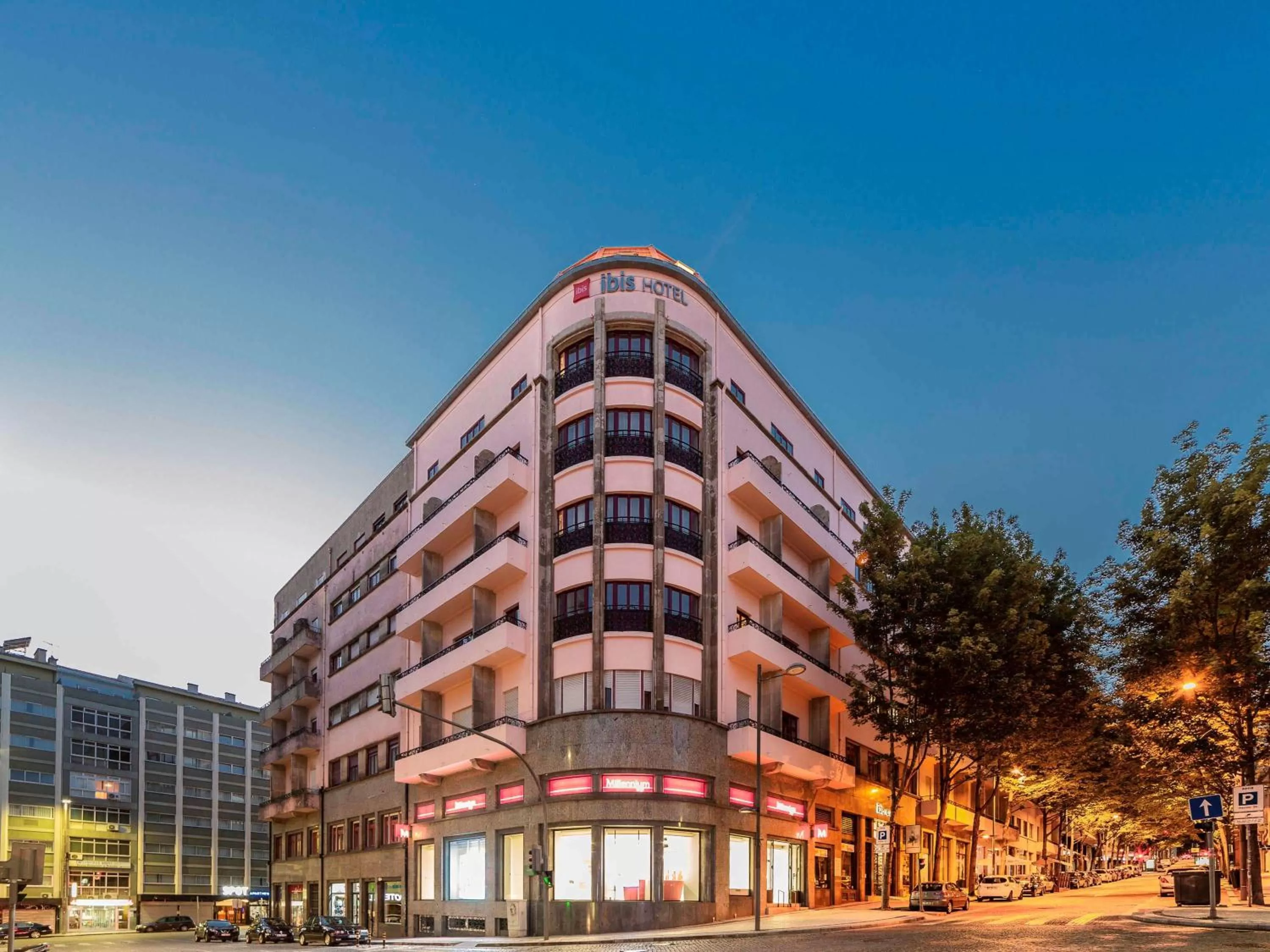 Property building in ibis Porto Centro Mercado Bolhao