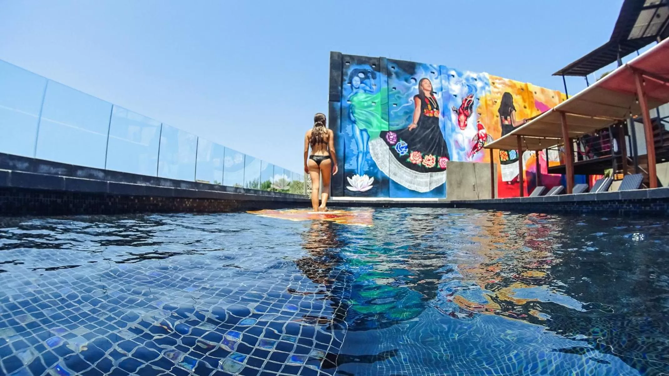 Patio in Cabane Container Hotel - ADULTS ONLY