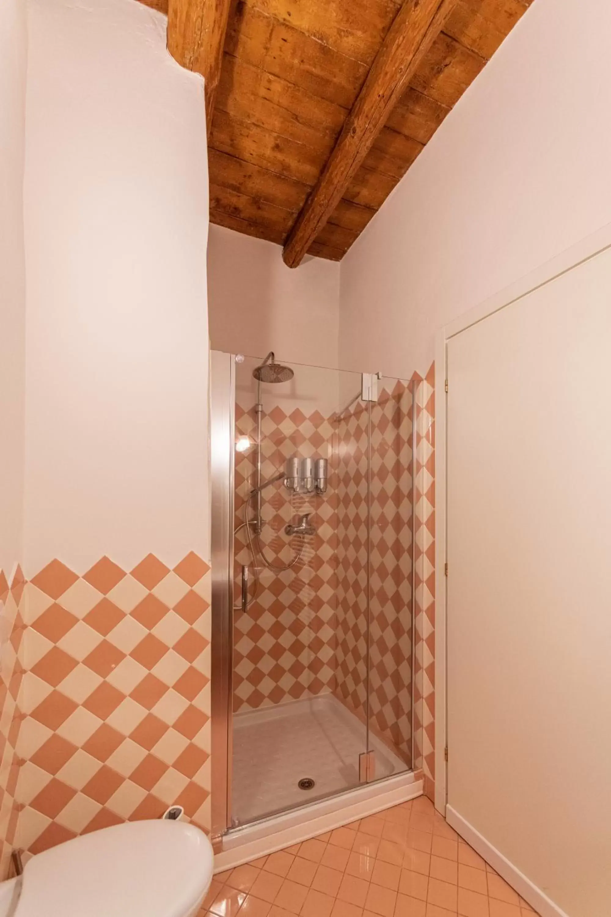 Shower, Bathroom in Villa Clementina - Prosecco Country Hotel