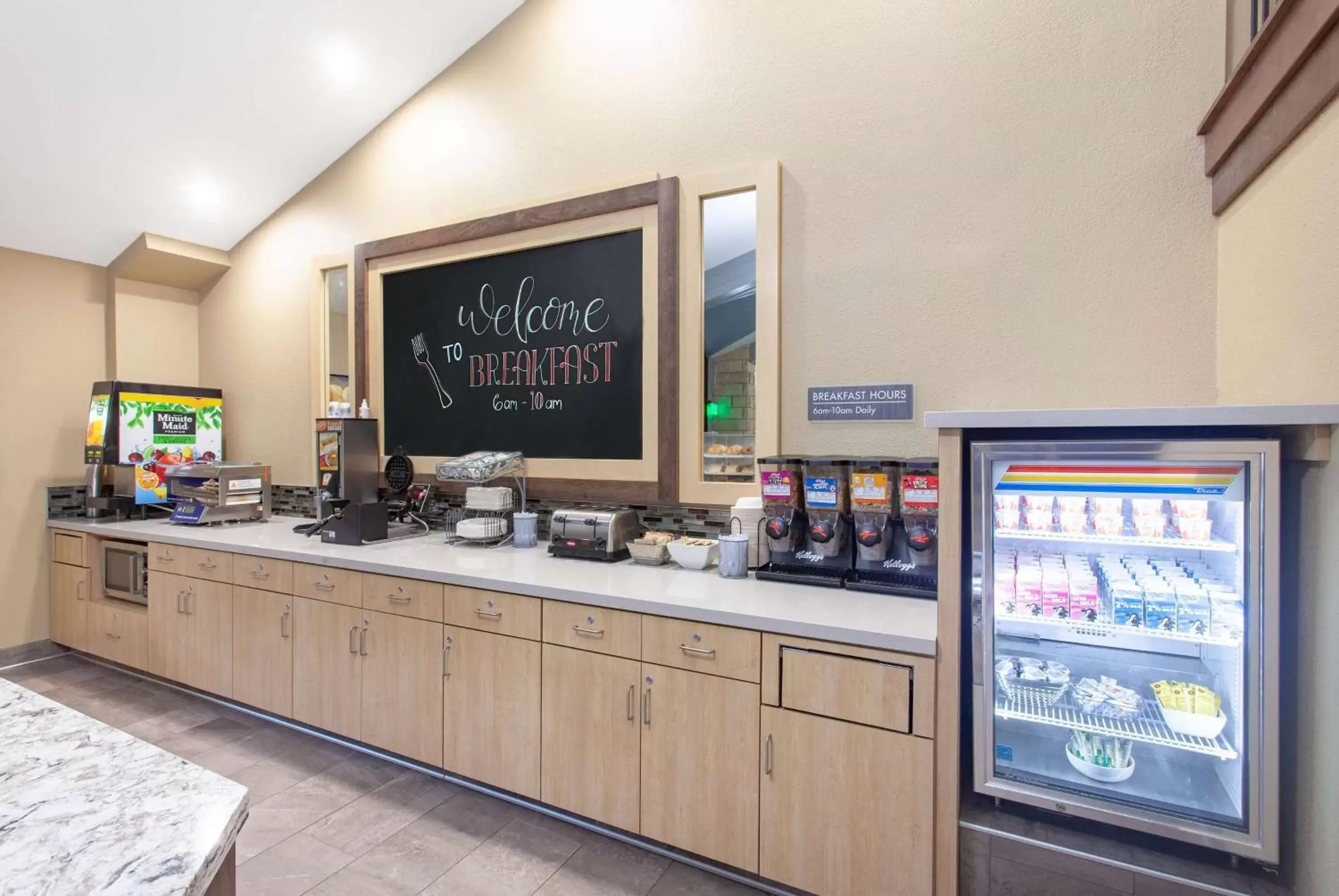 Restaurant/places to eat in AmericInn by Wyndham Mankato Event Center near MSU Restaurant/places to eat in AmericInn by Wyndham Mankato Event Center near MSU