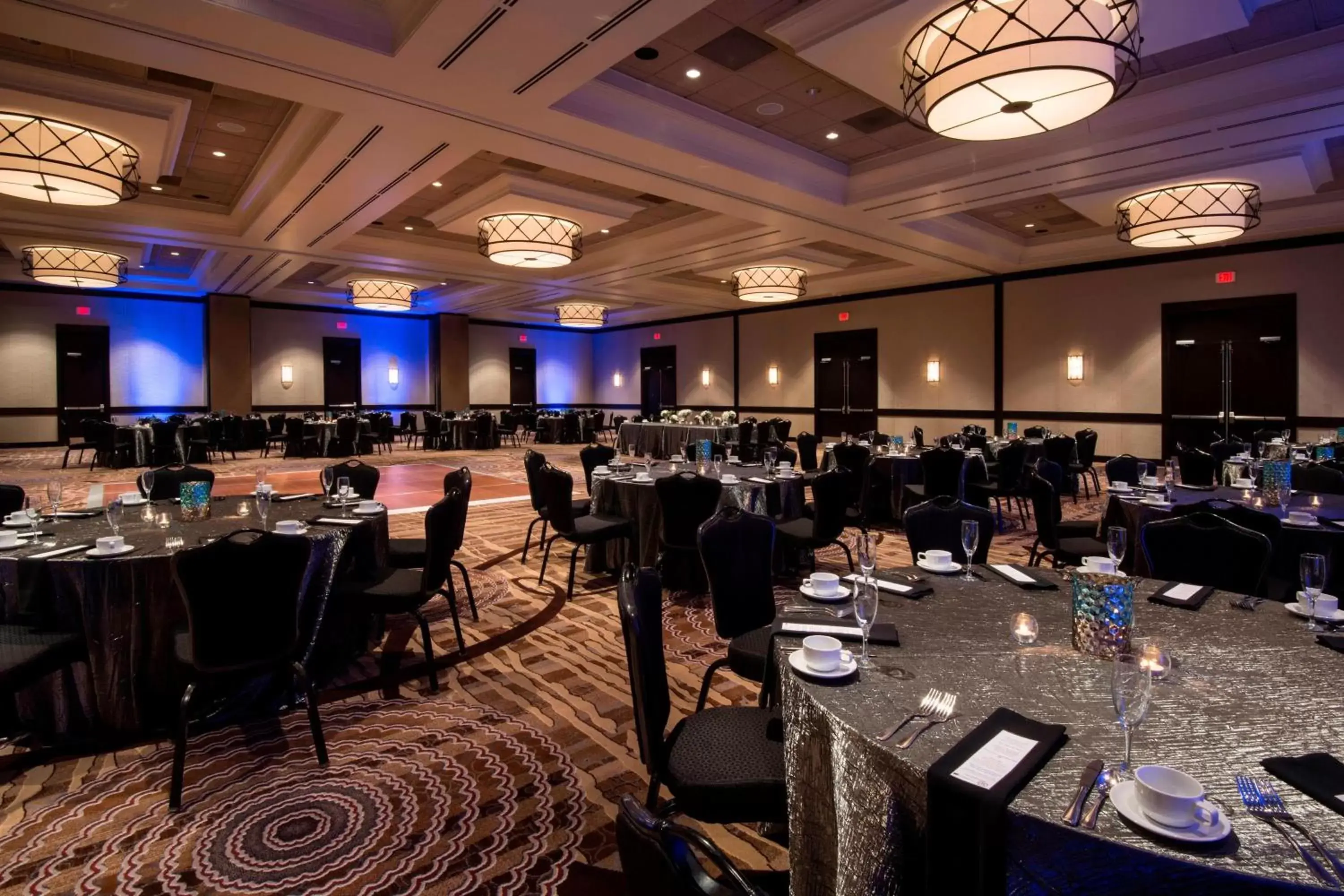 Meeting/conference room, Restaurant/Places to Eat in Wichita Marriott