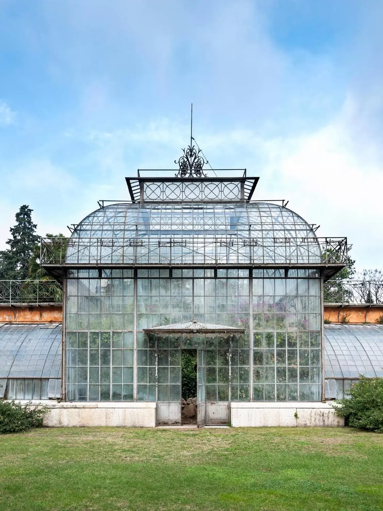 Garden, Property Building in Parco Termale di Villa Dei Cedri