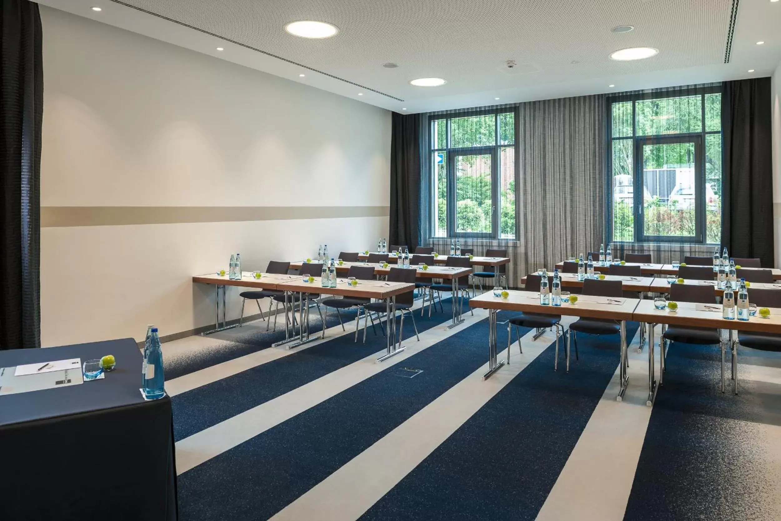 Business facilities in Dorint Hotel Hamburg-Eppendorf