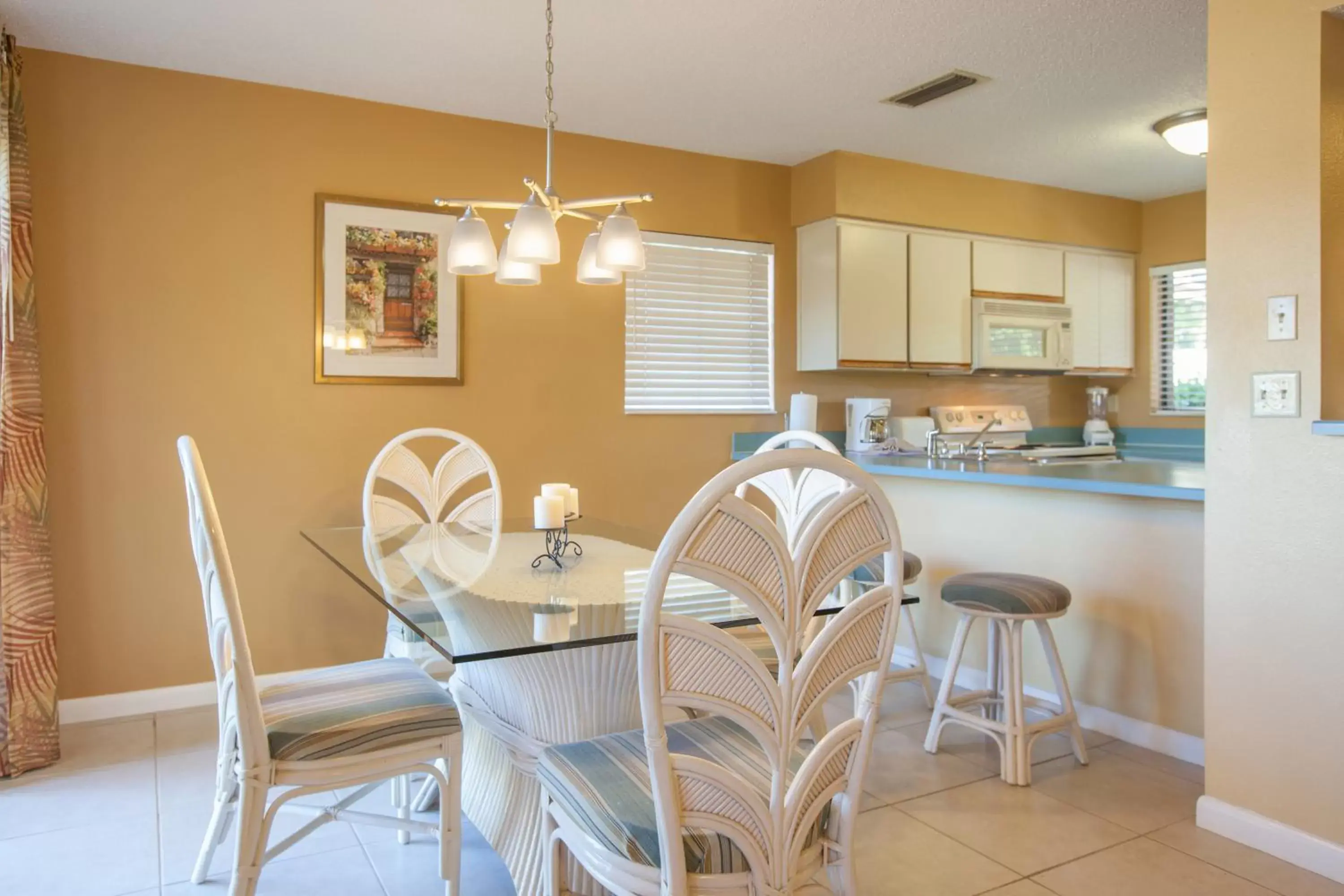 Kitchen or kitchenette, Restaurant/Places to Eat in Legacy Vacation Resorts - Palm Coast