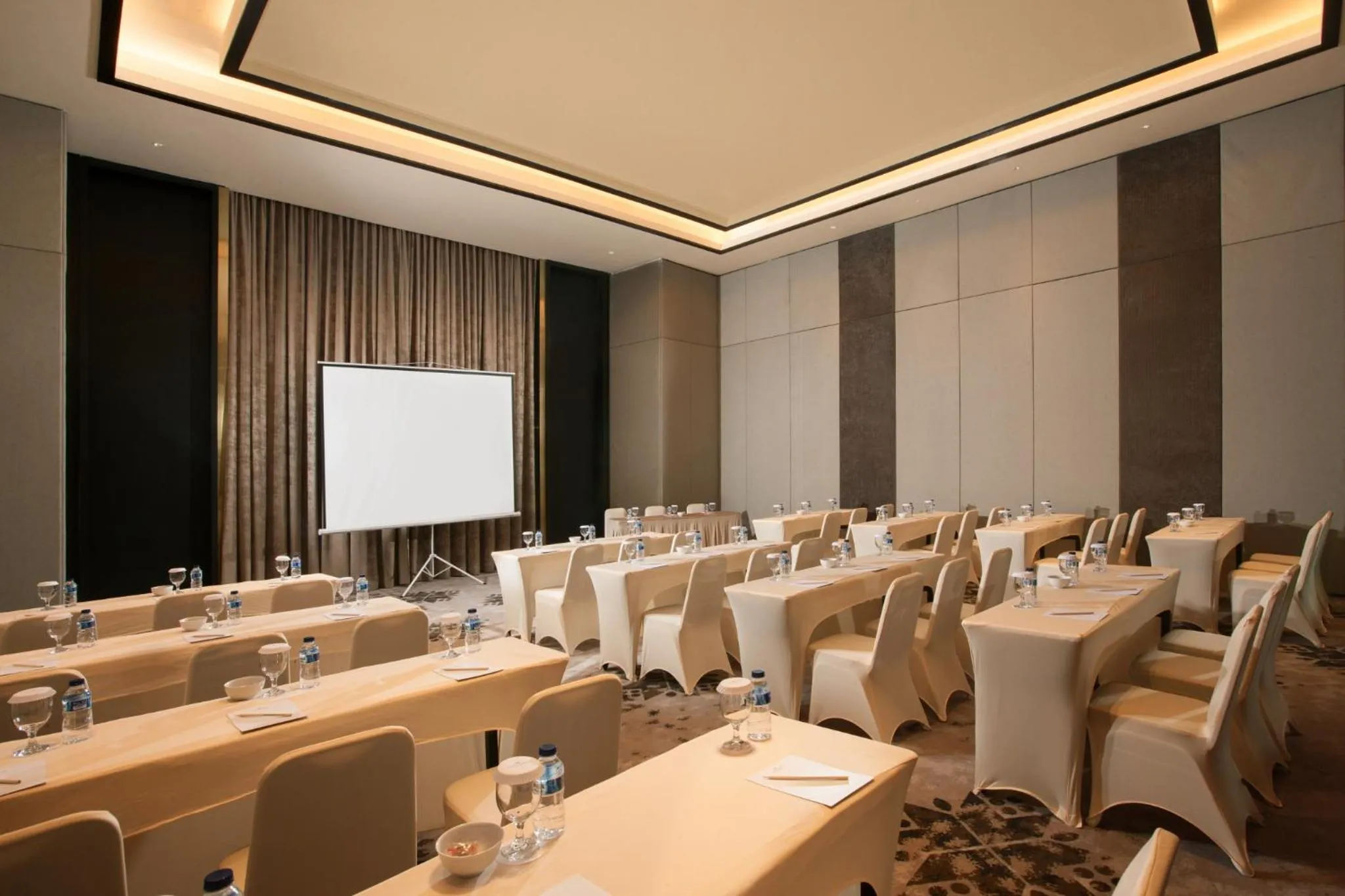 Banquet/Function facilities in Hotel Santika Premiere Bandara Palembang