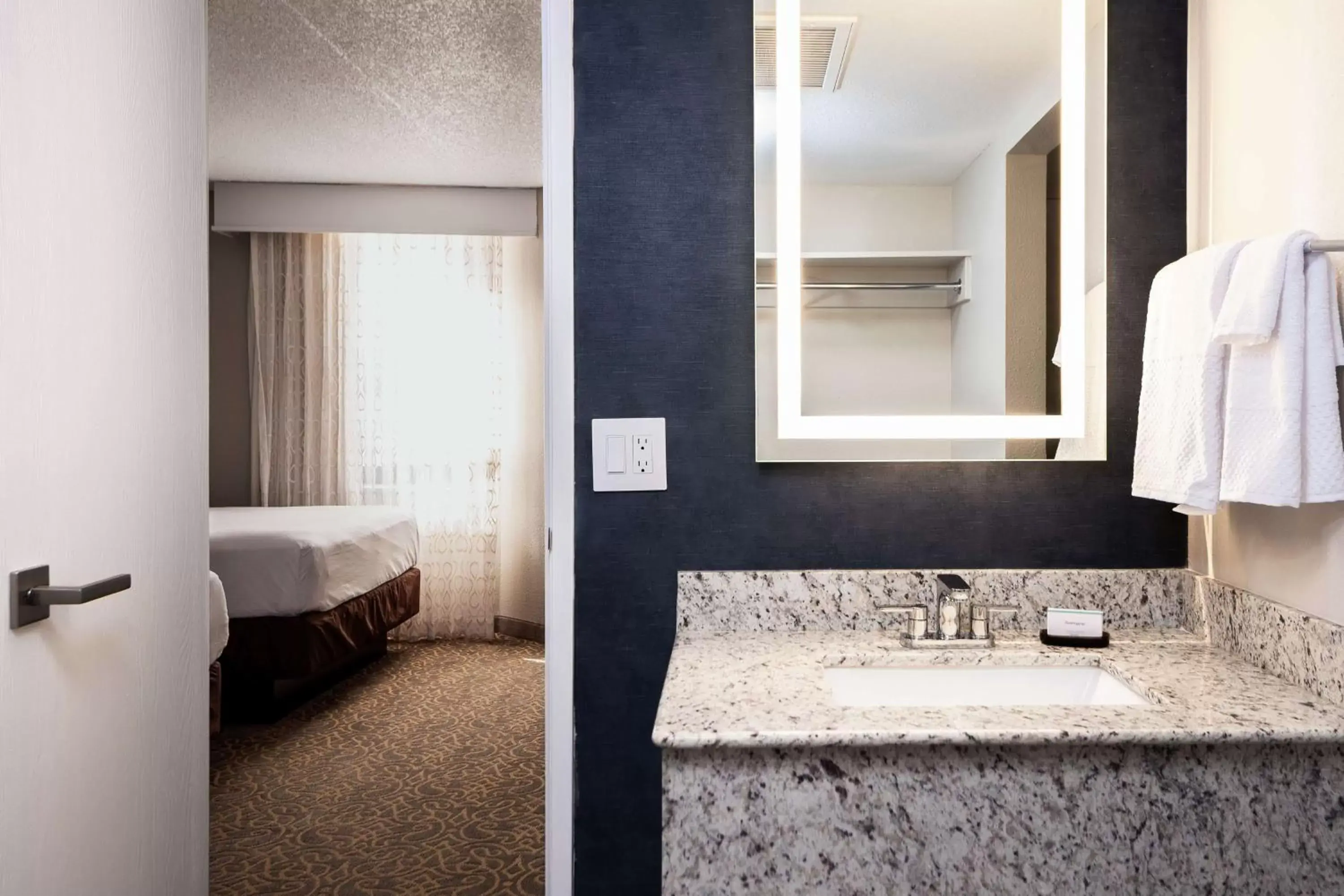 Bed, Bathroom in Embassy Suites by Hilton Tucson East