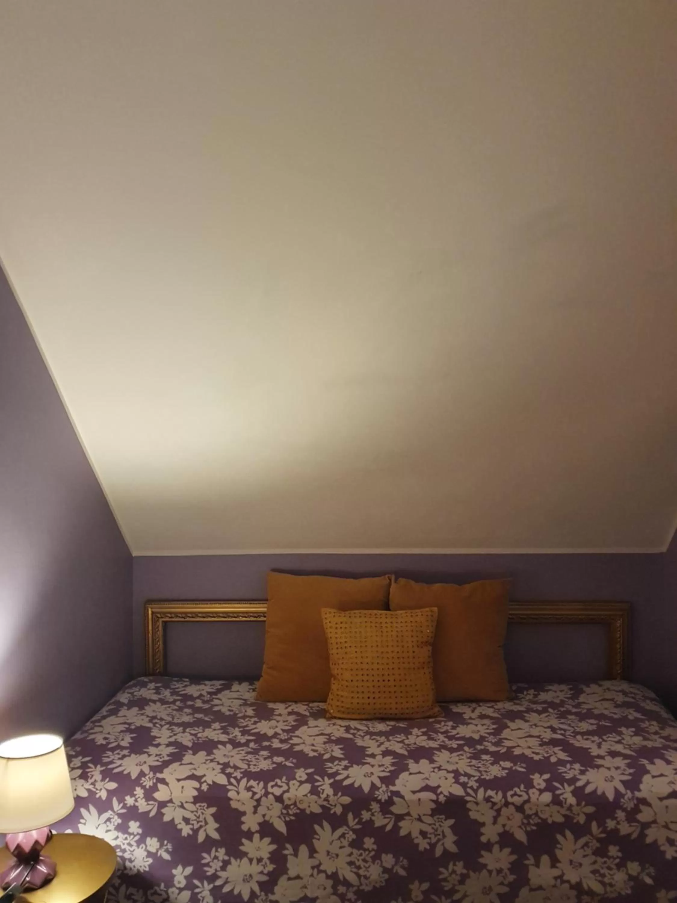 Living room, Bed in Residence House Aramis Milano -with free parking