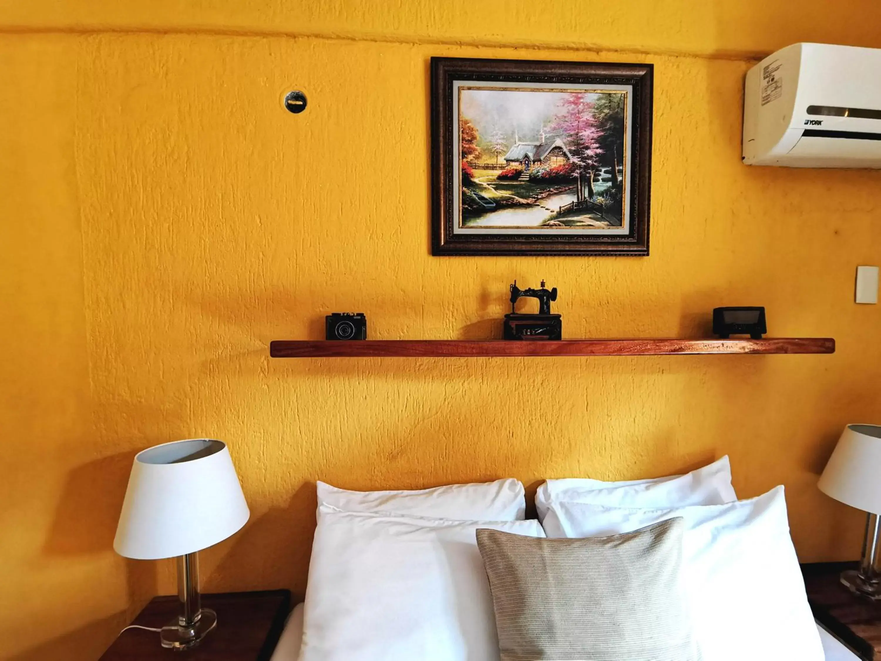 Bed in Hotel Casa Mallorca