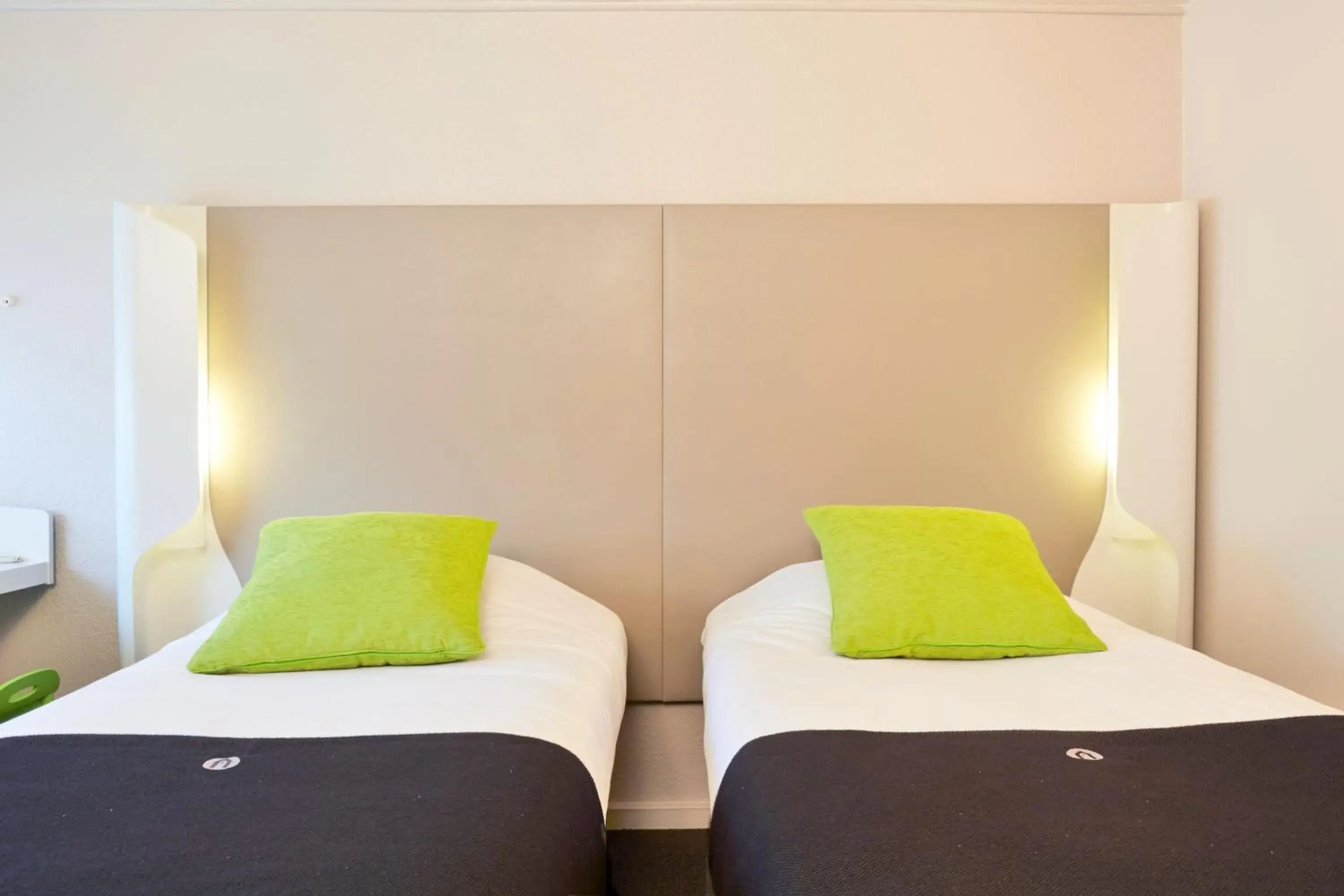 Bed in Campanile Tours Sud - Chambray-Les-Tours