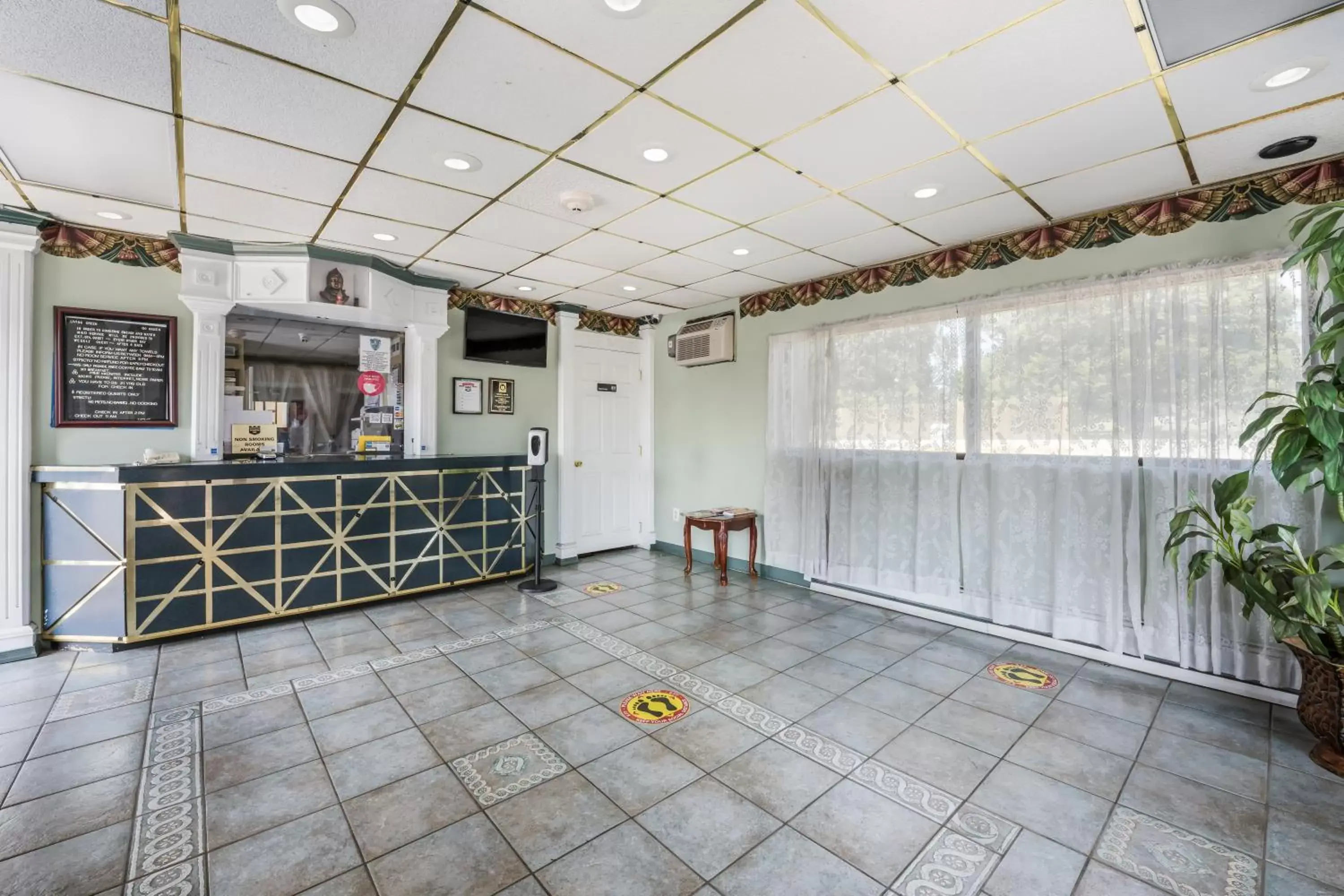 Lobby or reception in Knights Inn Trevose Lobby or reception in Knights Inn Trevose