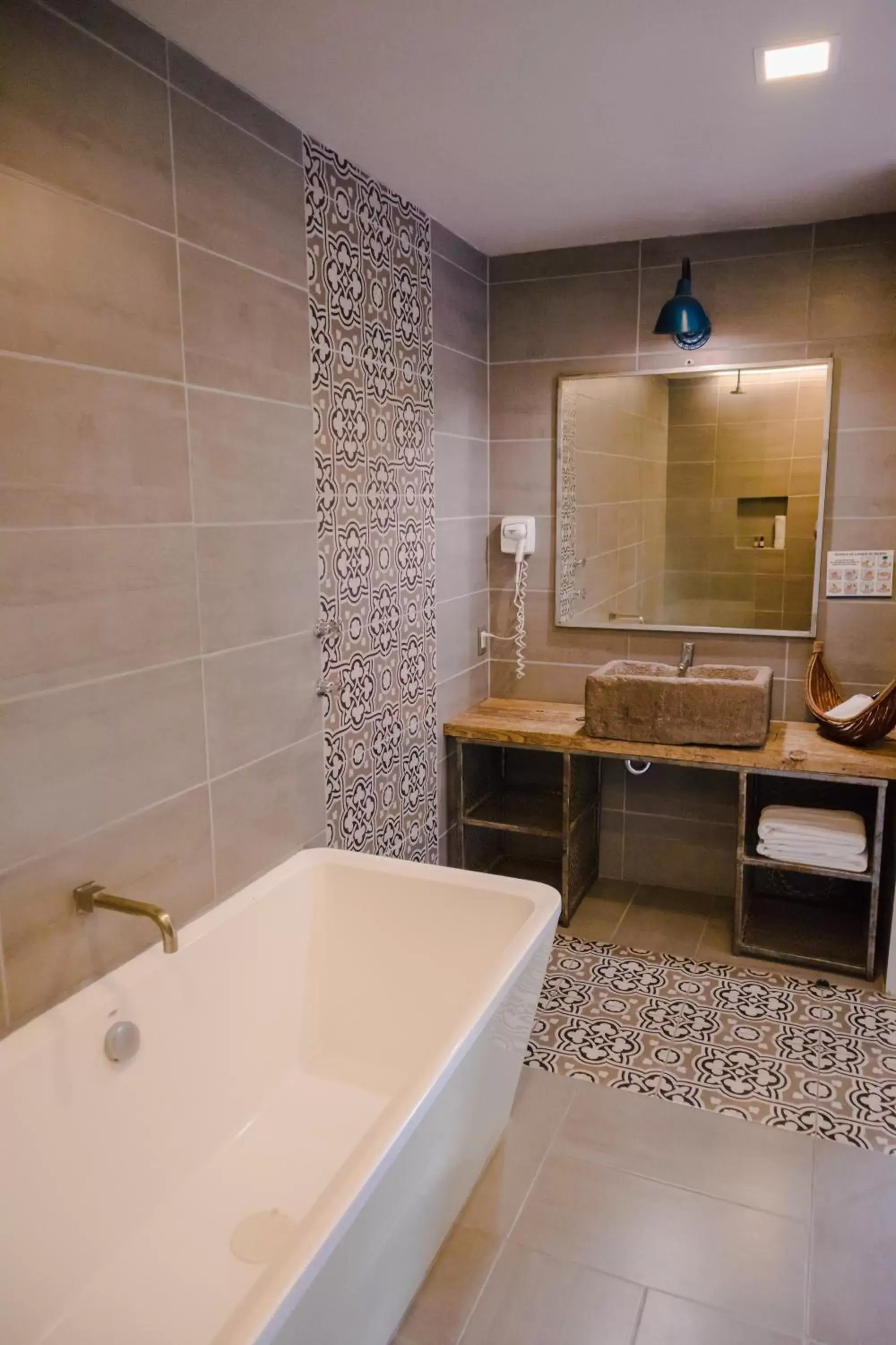 Bathroom in Hotel Del Portal San Miguel de Allende